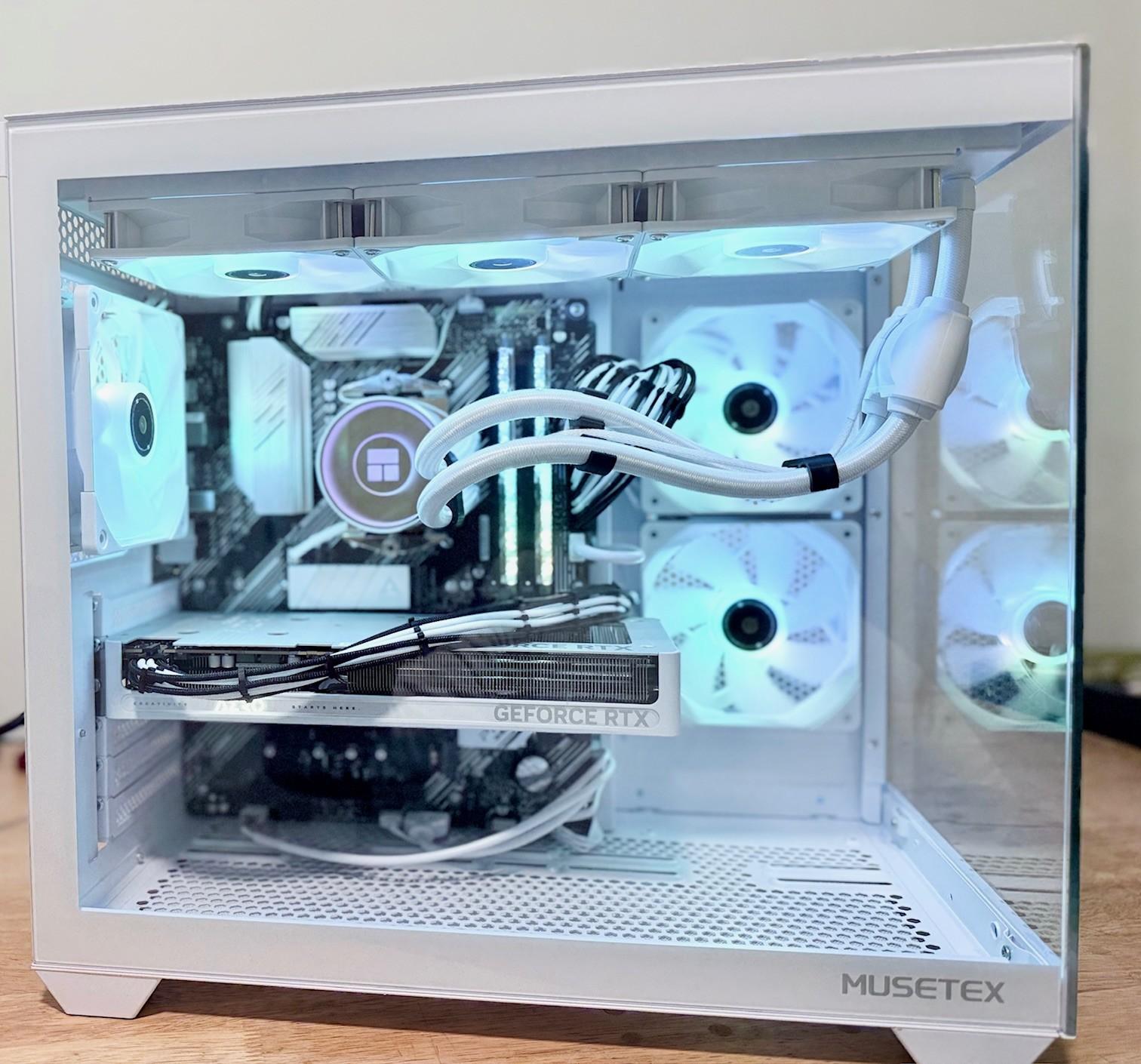 Achromatic Gaming PC RTX 5060 OC Edition