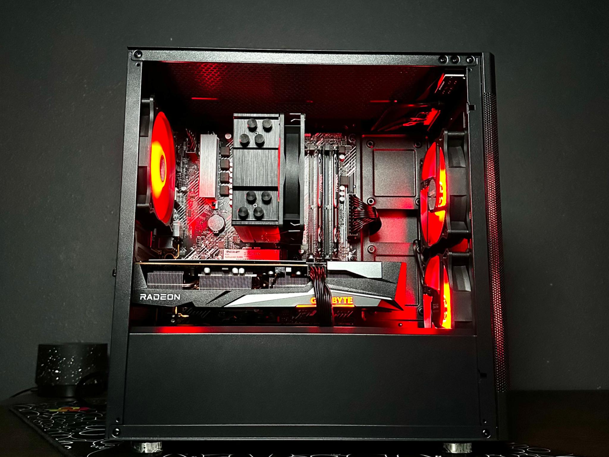 RX 6650XT Gaming PC | RYZEN 5 5600 | 16 GB RAM | WIFI |
