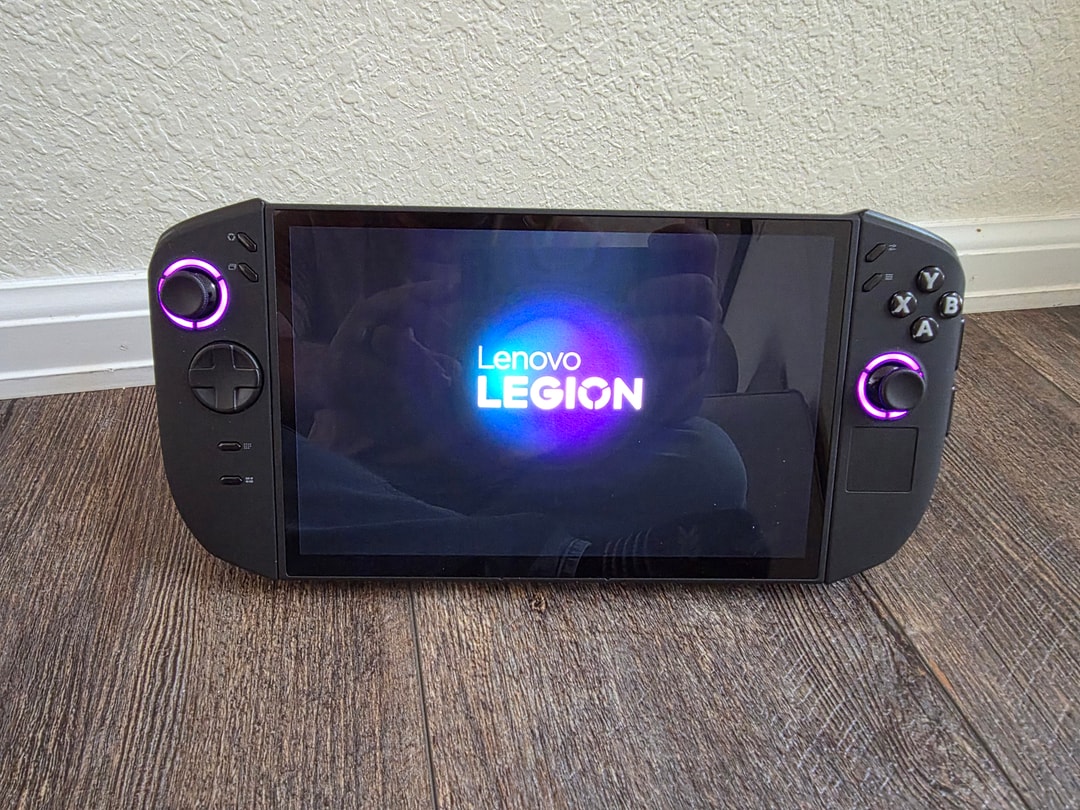 Lenovo Legion Go 2 Z2E Handheld | Jawa