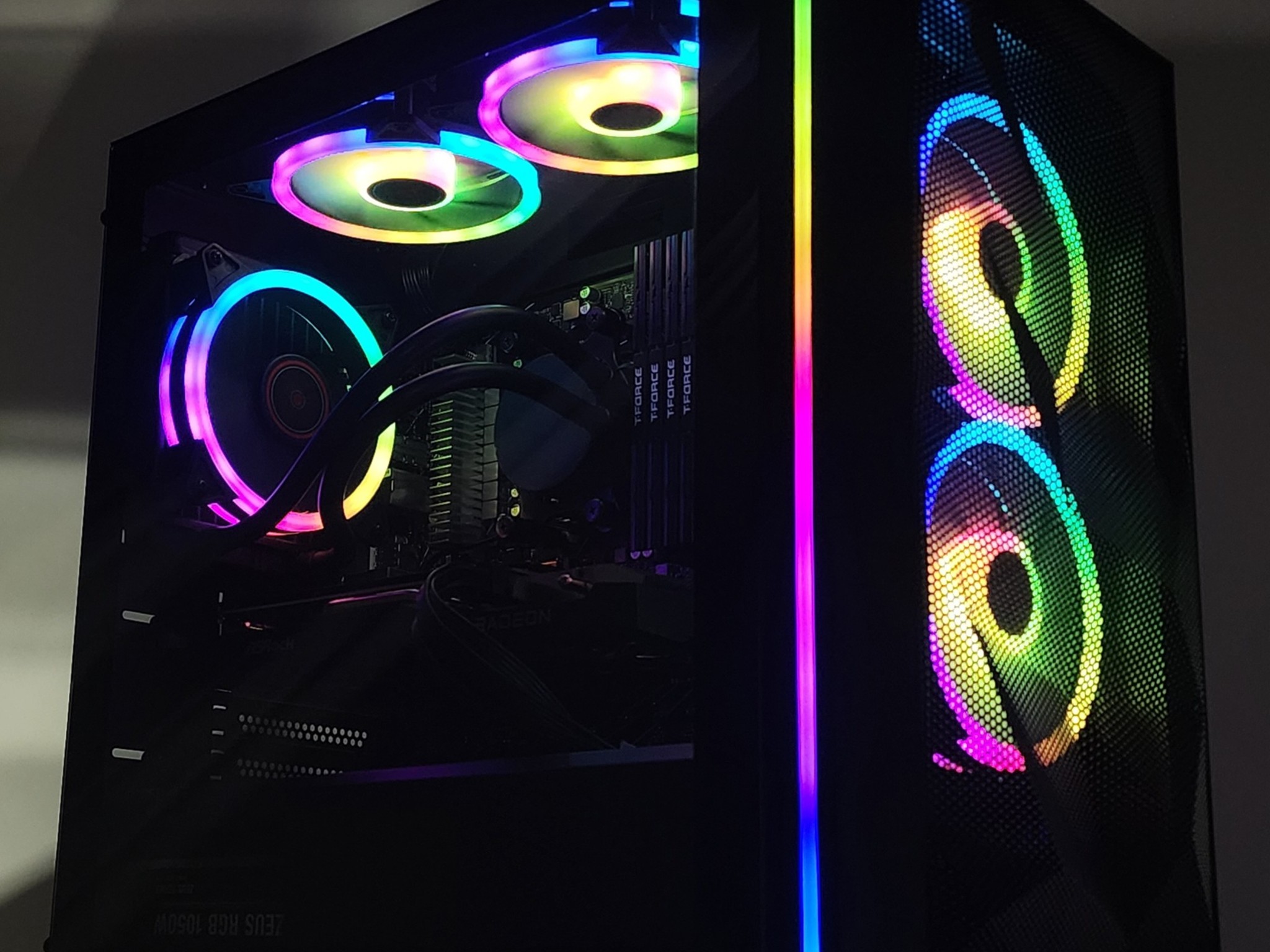 Gaming PC Ryzen 5 8400F 32GB RAM 1TB SSD RX 7600 8GB Windows 11 Computer