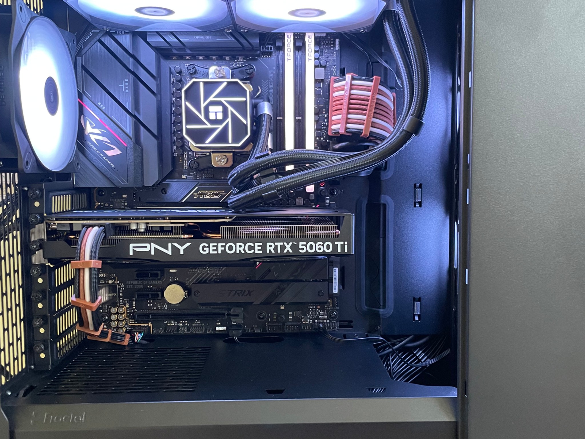 🔥 Custom-Built Gaming PC | Ryzen 5 9600X | RTX 5060 Ti 16GB | 32GB RAM | 2TB SSD | Fractal North 🔥