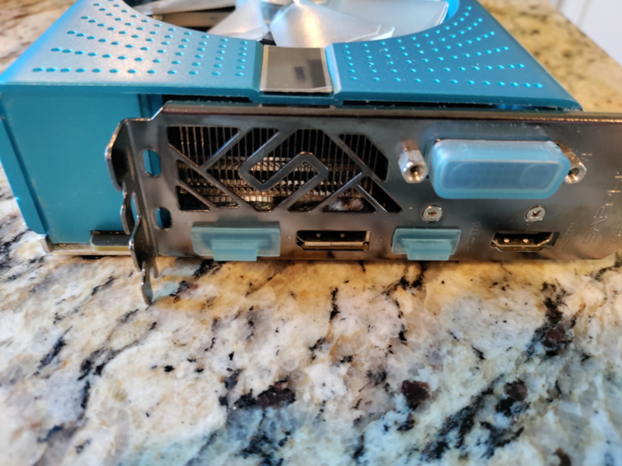 Sapphire nitro+ rx 590 8Gb