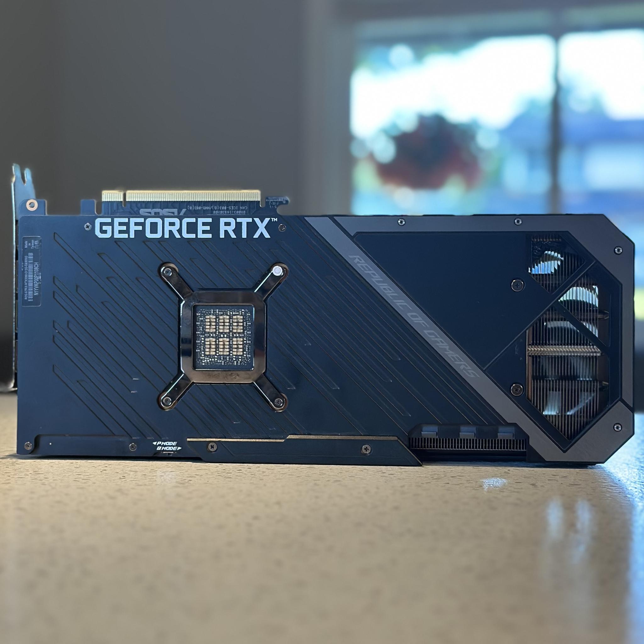 ASUS ROG STRIX 3080 12GB **mint conditon**