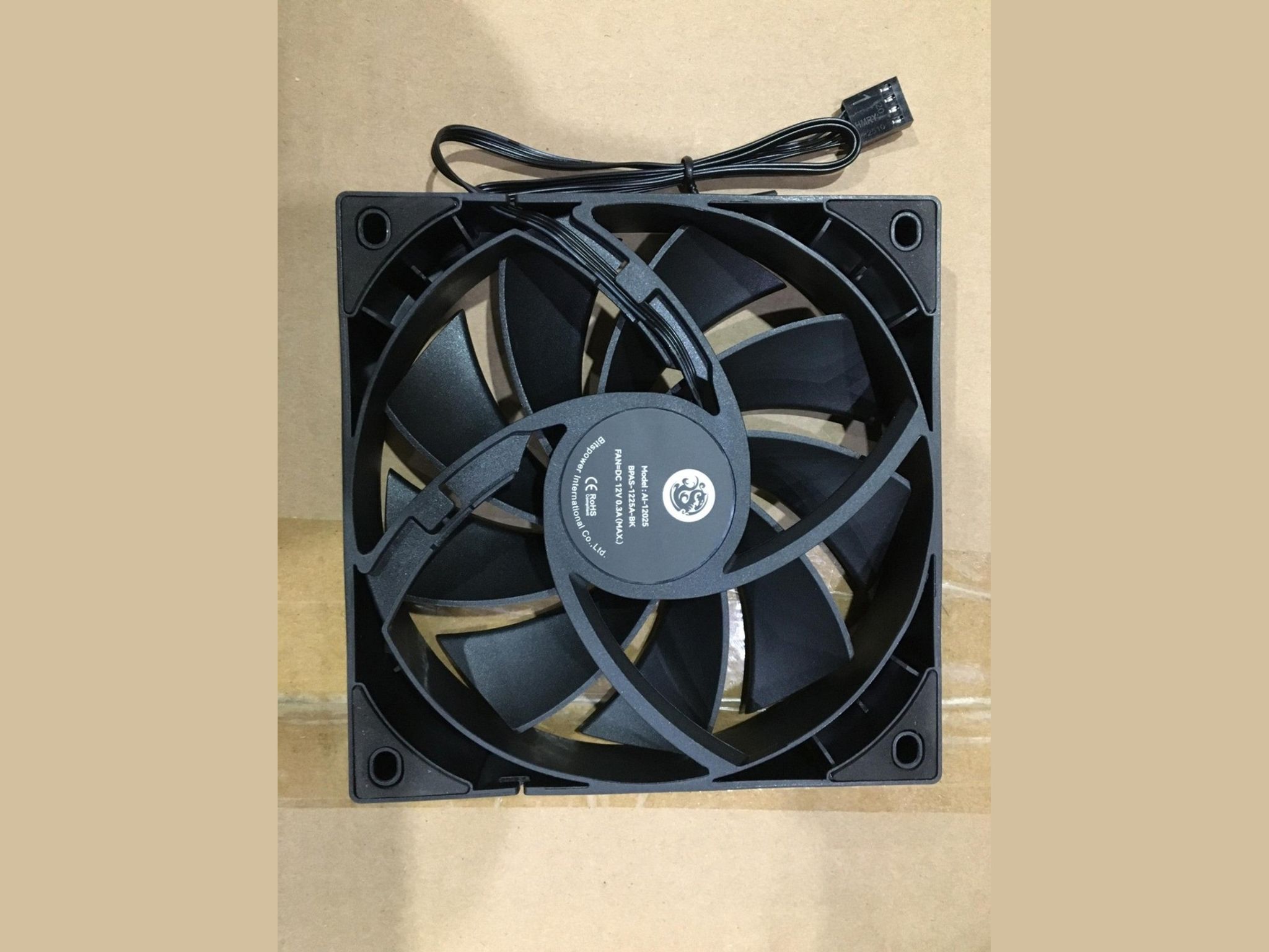 Bitspower 120mm 4-Pin PC Case Fans Black BPAS-1225A-BK 6 Pack - New