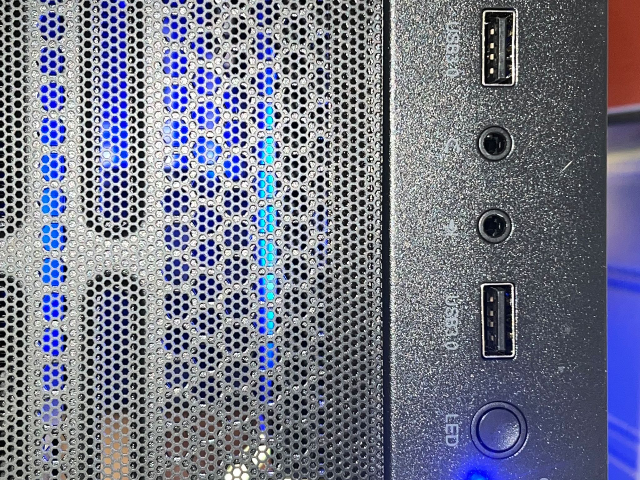 🌑DARK WEB🌑 7600x/32g ddr5/2tb Nvme/5070/850w A Tier Psu