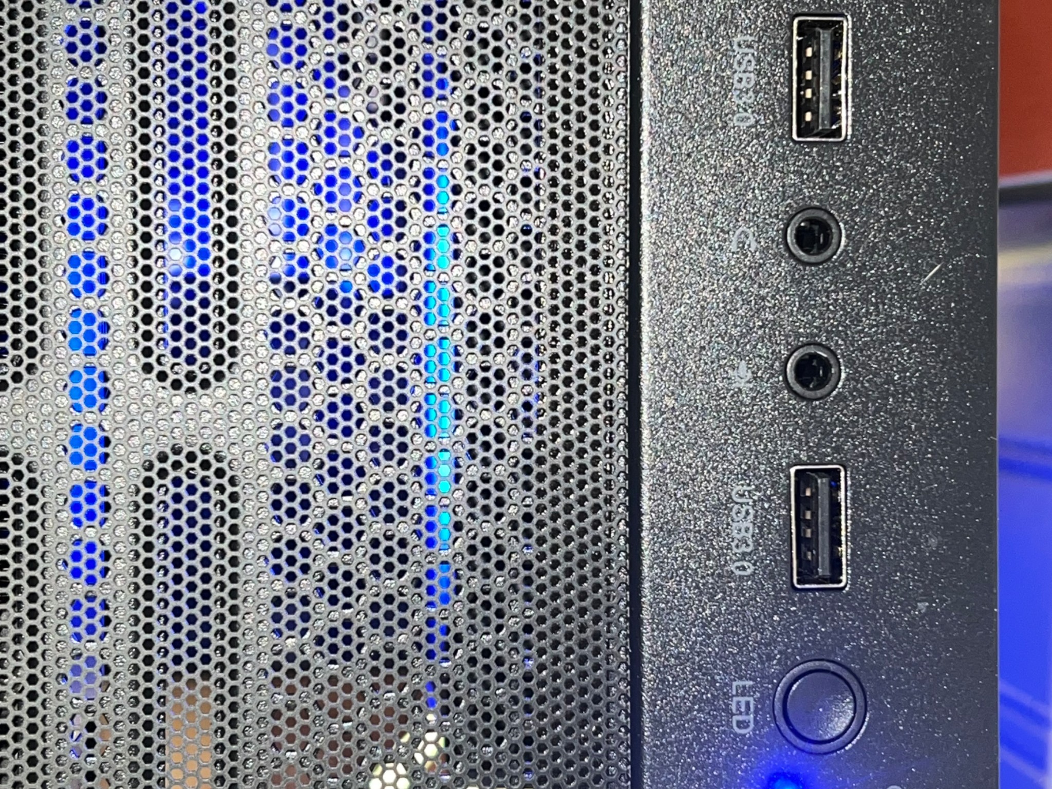 🌑DARK WEB🌑 7600x/32g ddr5/2tb Nvme/5070/850w A Tier Psu