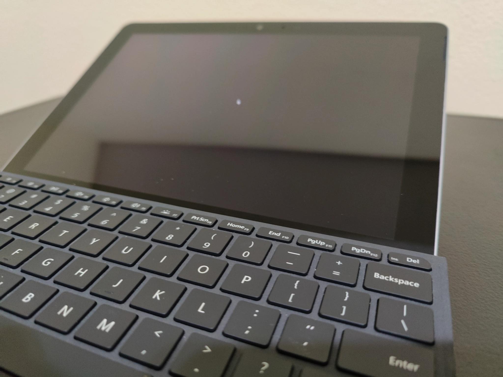 Microsoft Surface Go First Gen w/ Alcantera Microsoft Keyboard Intel Pentium 8GB RAM 128GB SSD