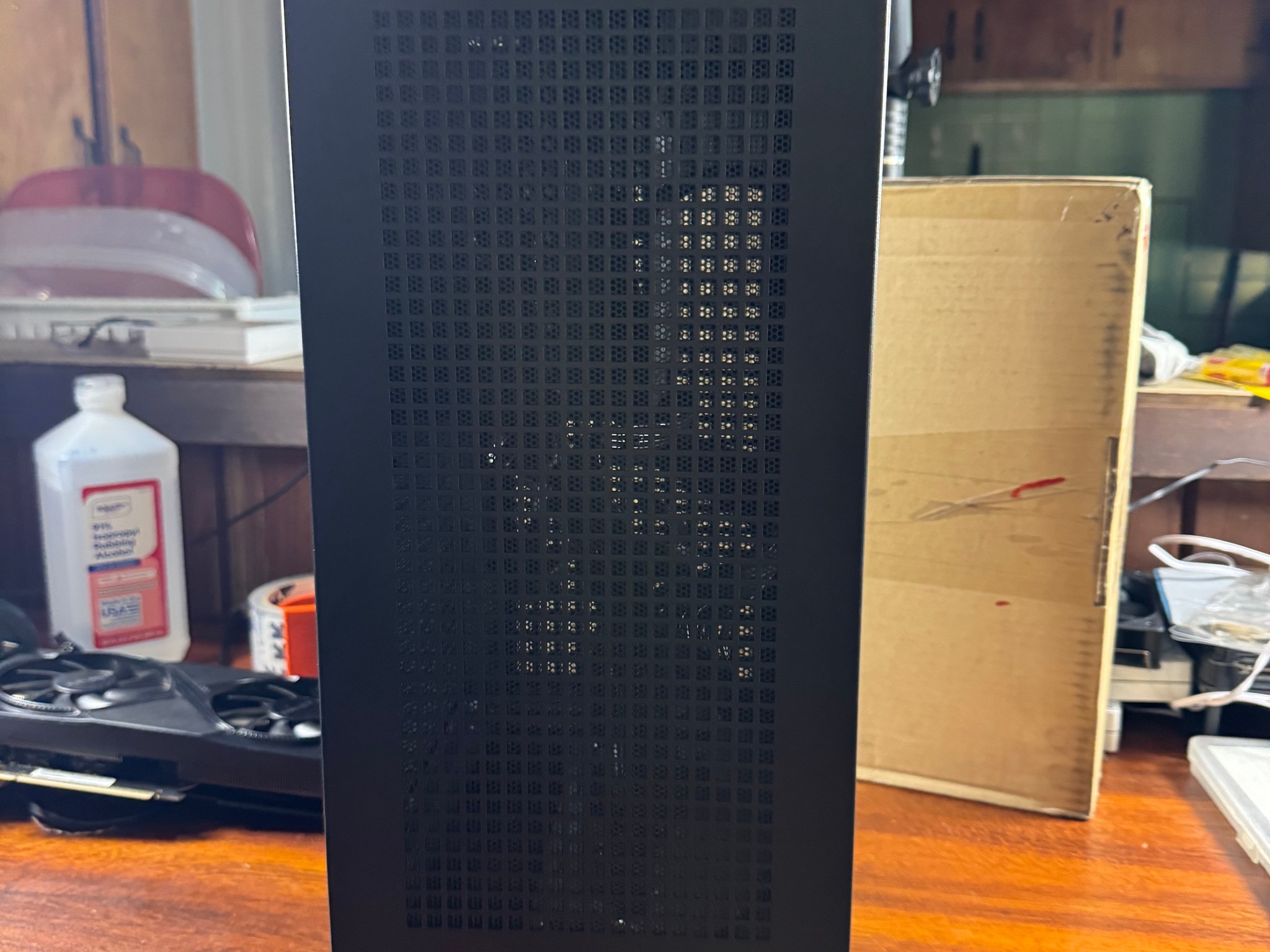 HYTE REVOLT 3 + 700W 80+ Platnium PSU