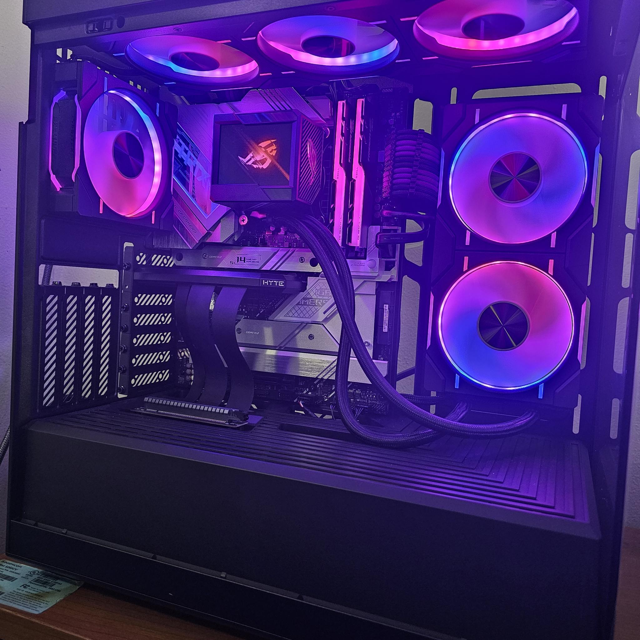 CUSTOM GAMING PC w NVIDIA RTX 3080 FE// i7 12700K // 1TB NVMe