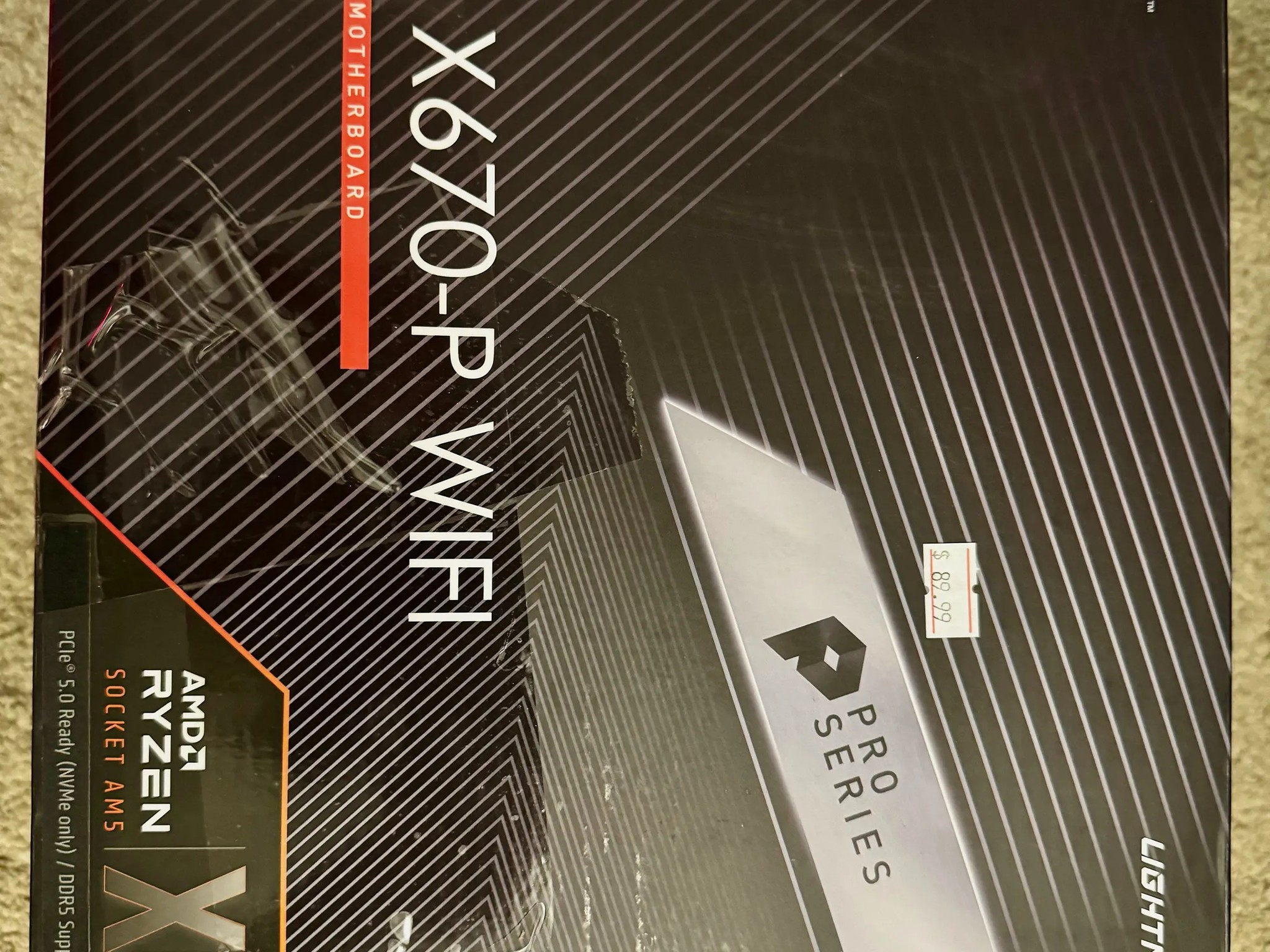 MSI PRO X670-P WIFI ATX Motherboard