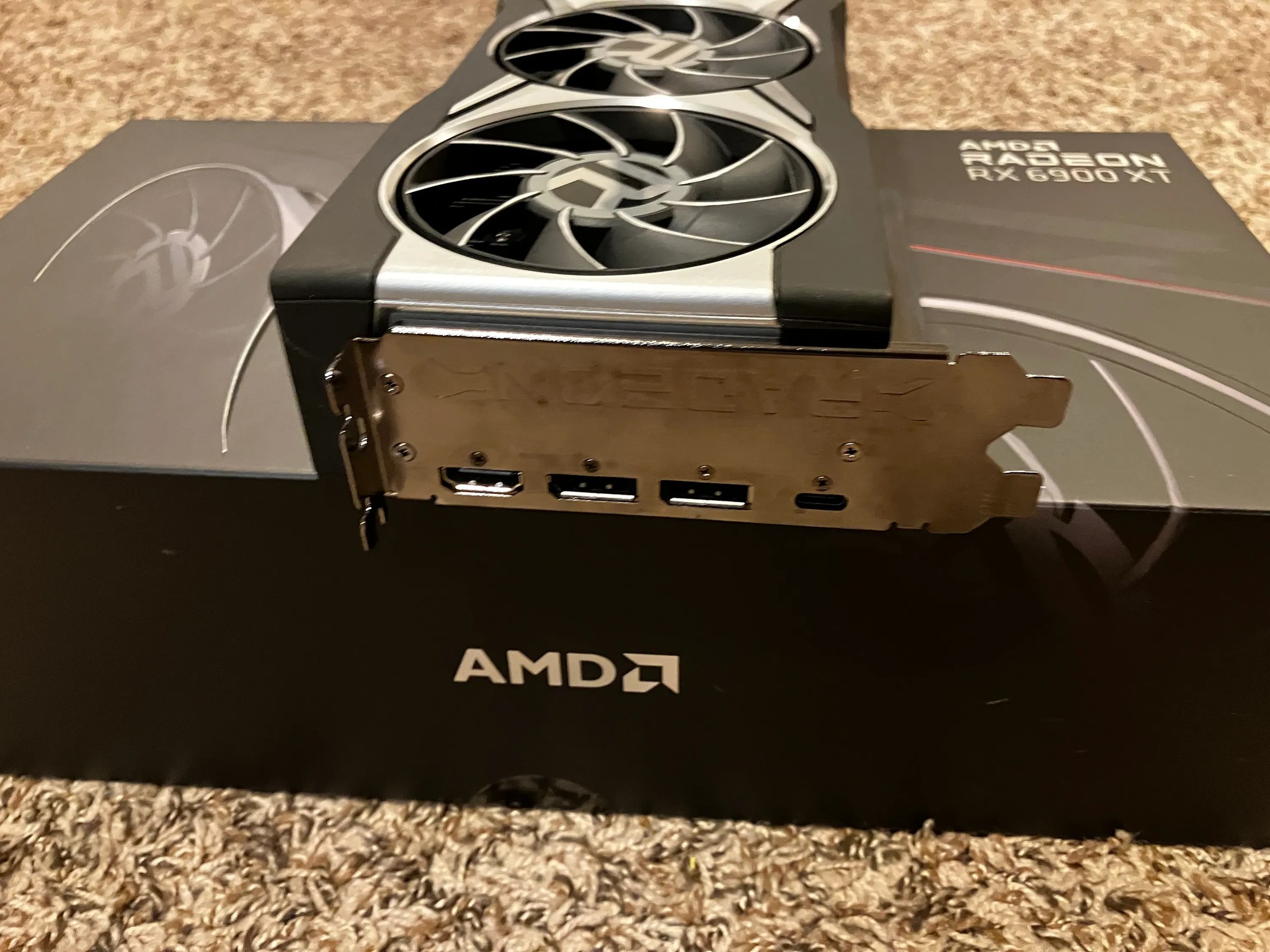 AMD Radeon RX 6900XT