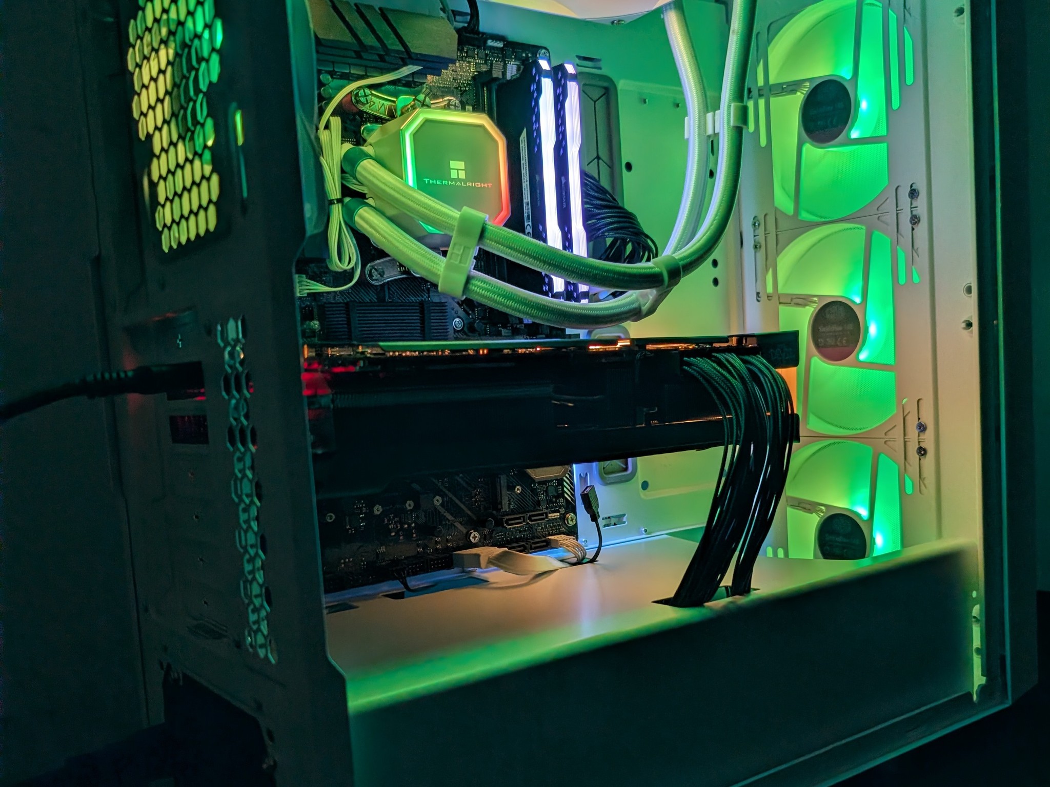 RX 6950 XT-Ryzen 7 5800x-32 GB RAM-1 TB NVME Gaming PC