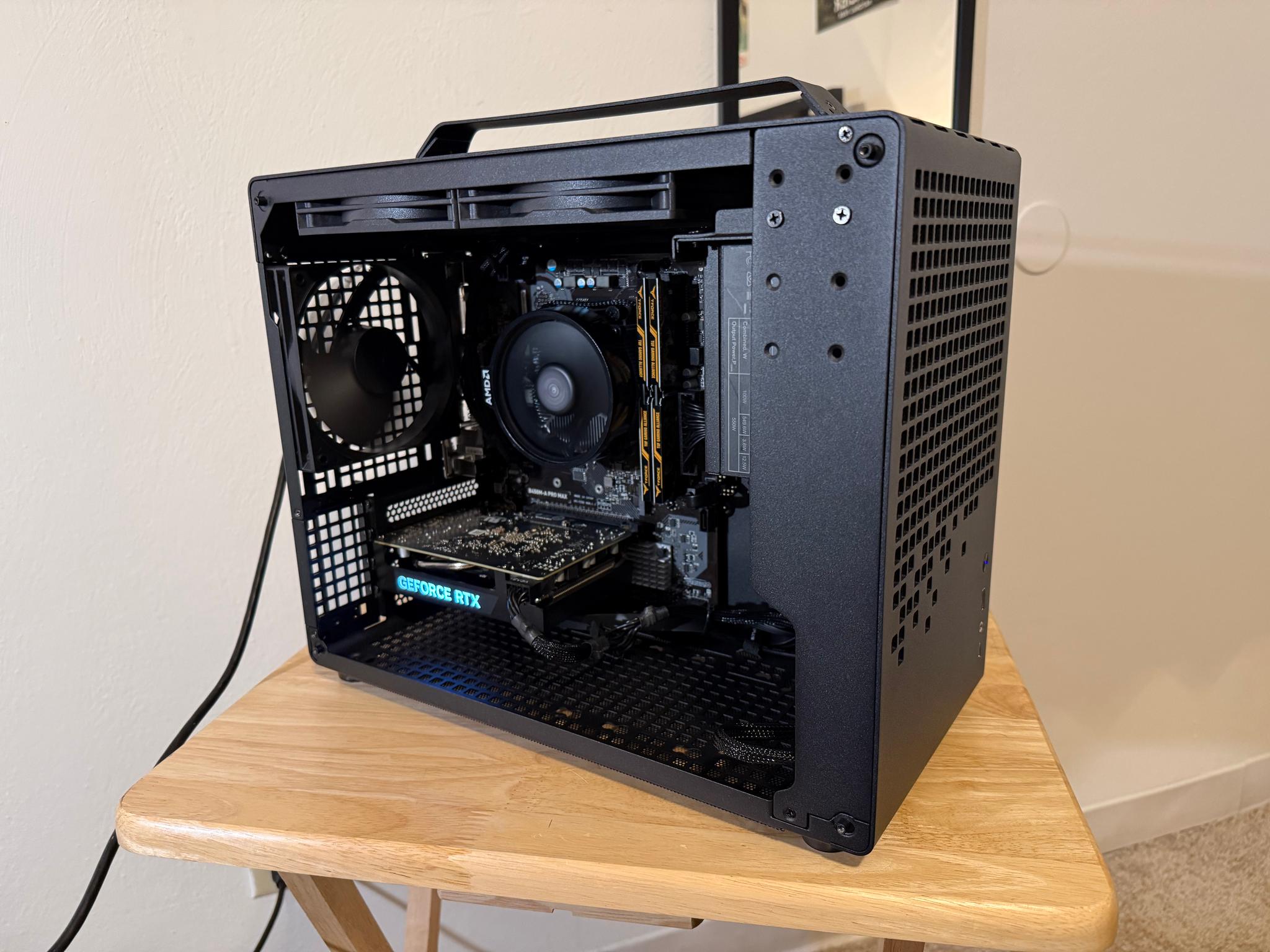 4060, Ryzen 5 5600X Gaming PC 1080p Beast, Small Profile