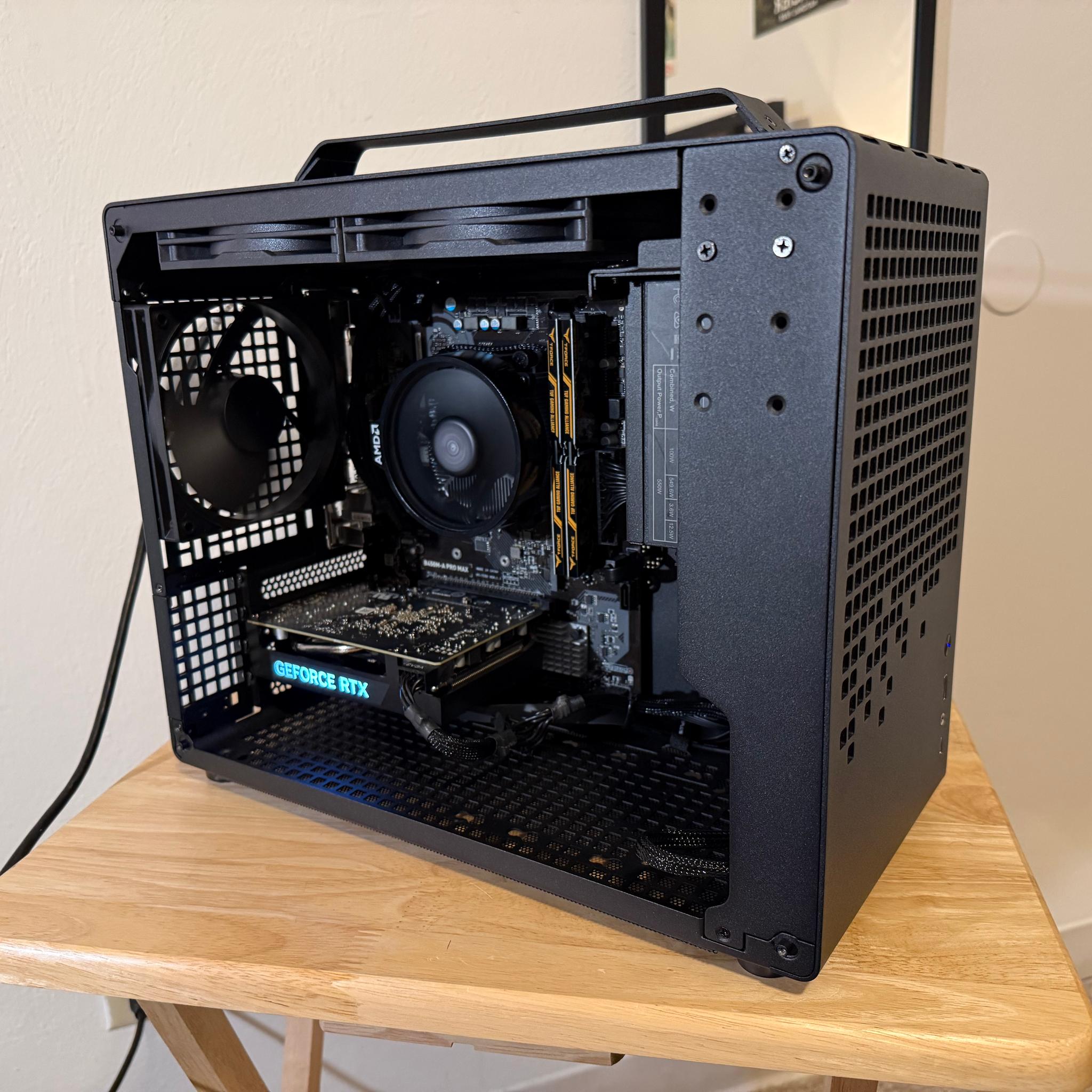 4060, Ryzen 5 5600X Gaming PC 1080p Beast, Small Profile