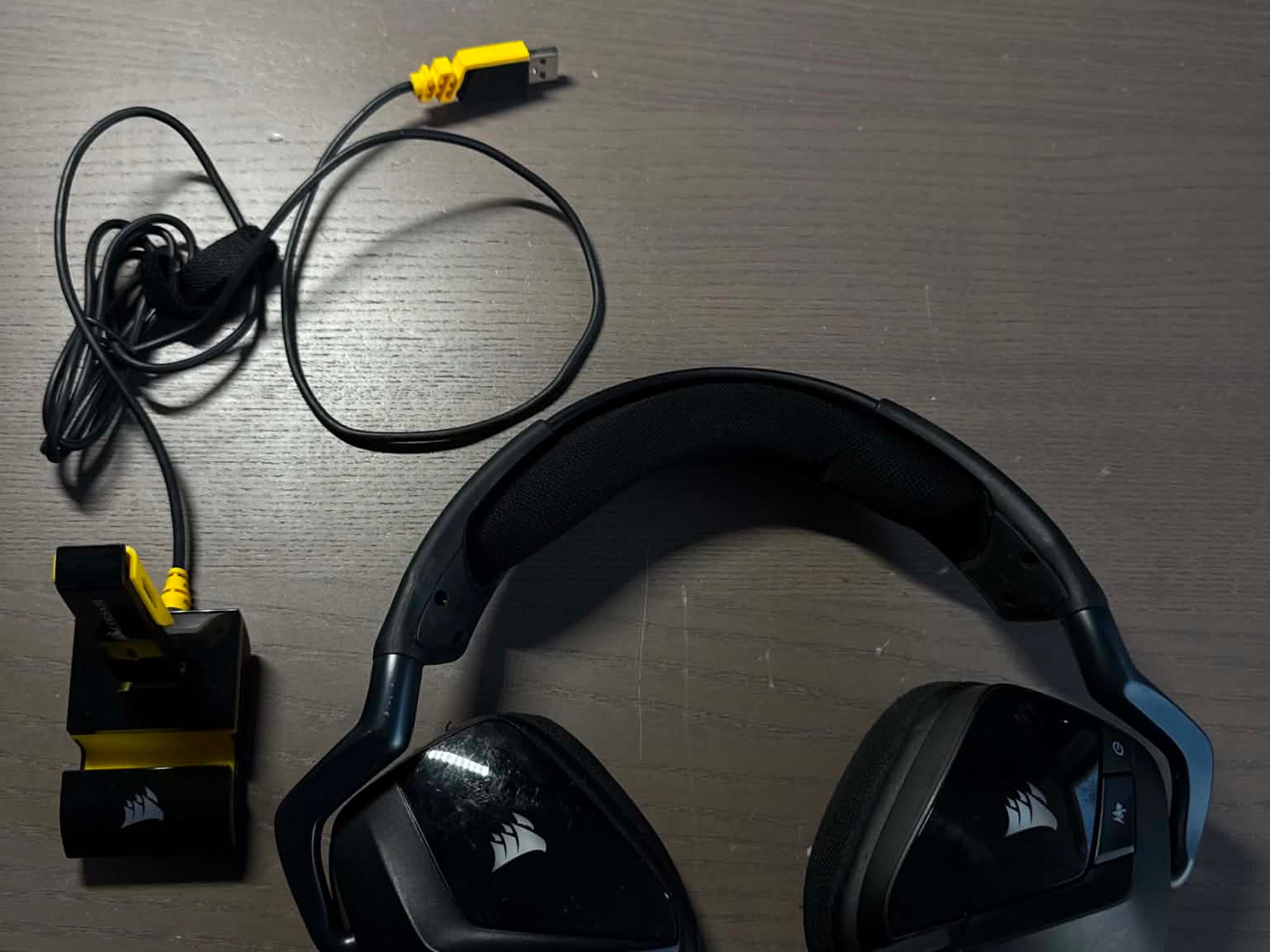 Corsair Void Pro RGB Wireless Gaming Headset-Black