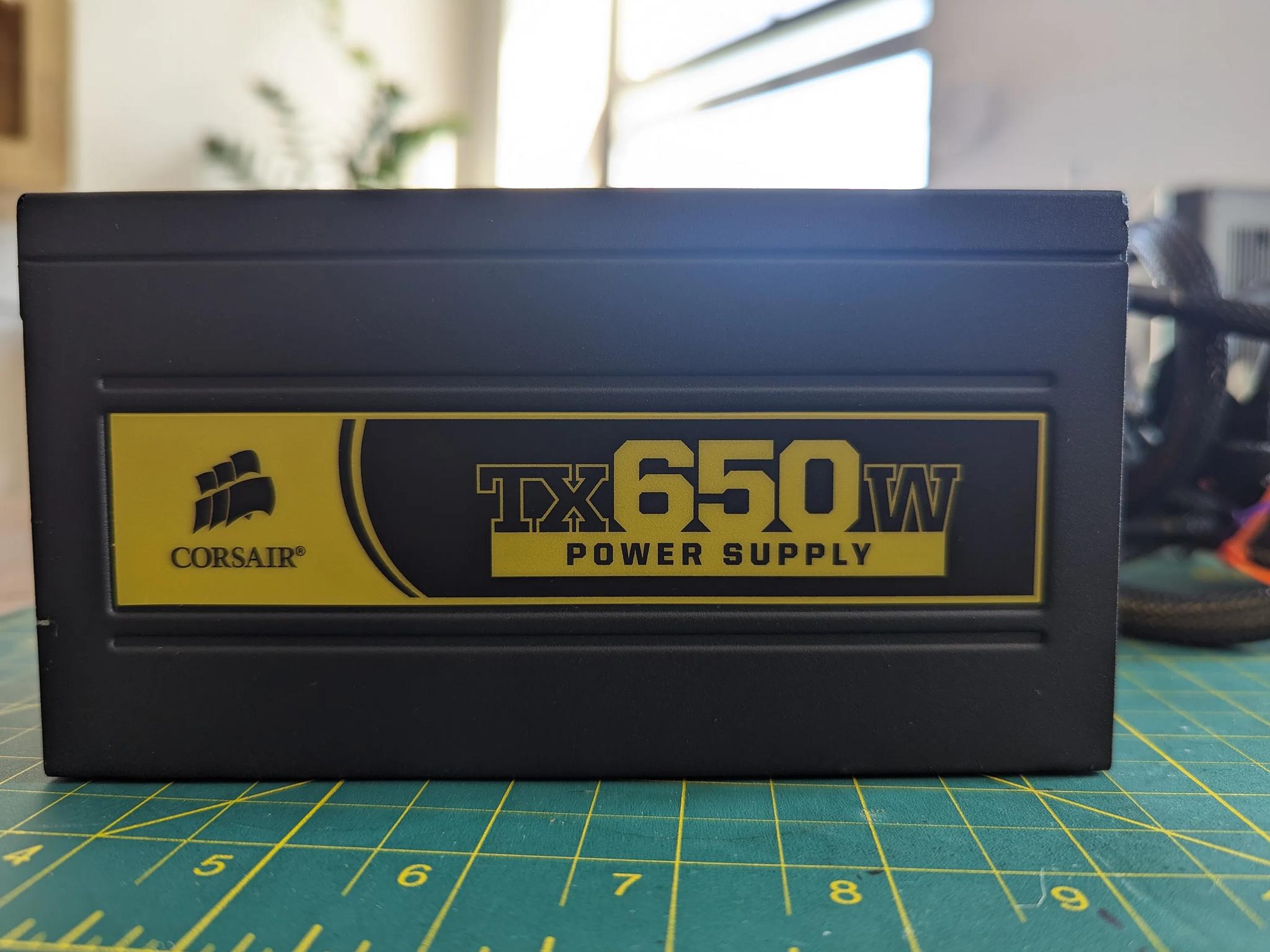 Corsair Enthusiast Series™ TX650w - 80 PLUS® ( Used - Great )