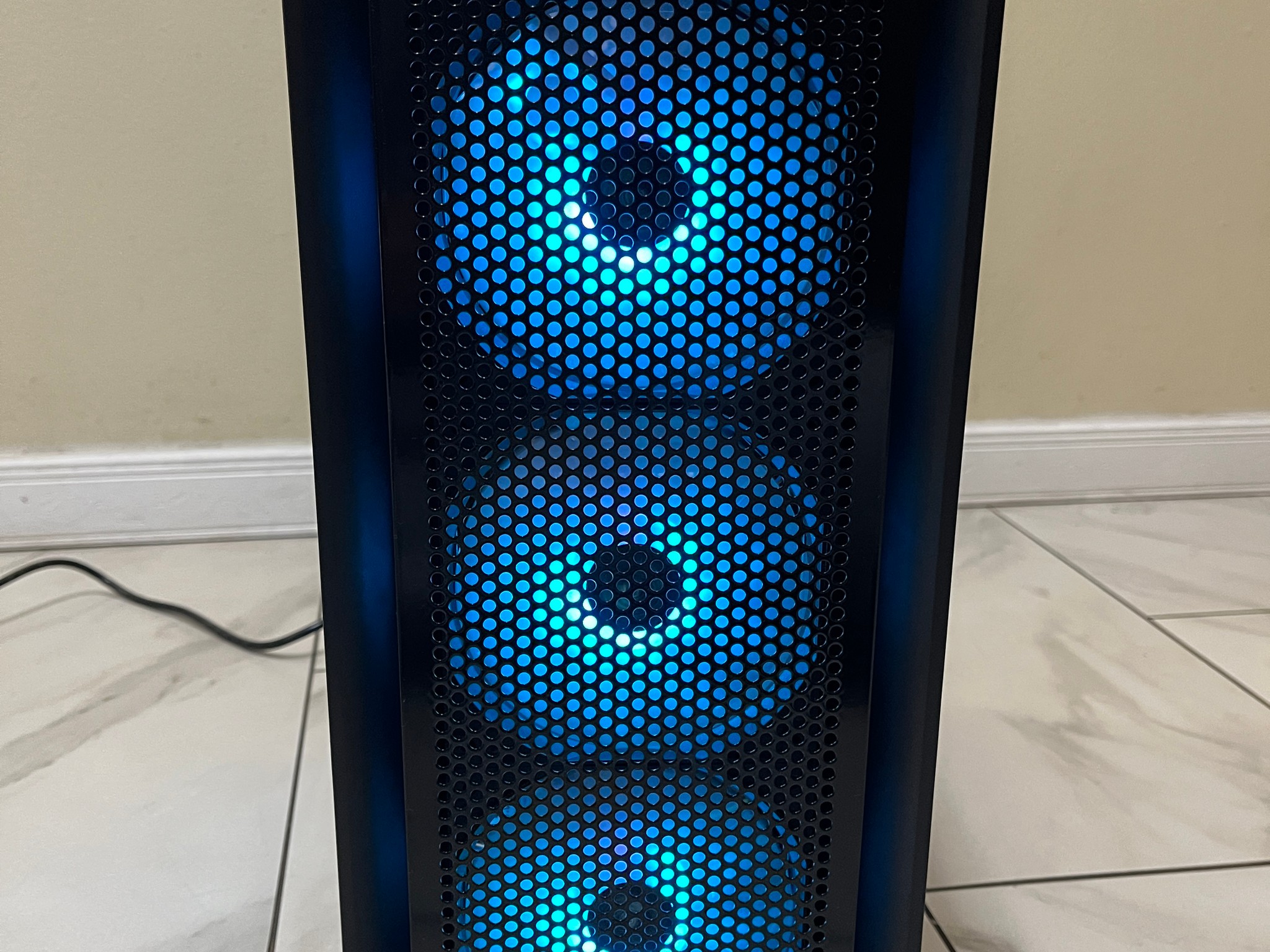 🟢🔥 Budget Gaming PC - Intel i7-2600, GTX 970, 1.2 TB Storage, 12 GB RAM w/ RGB Case🟢🖥️