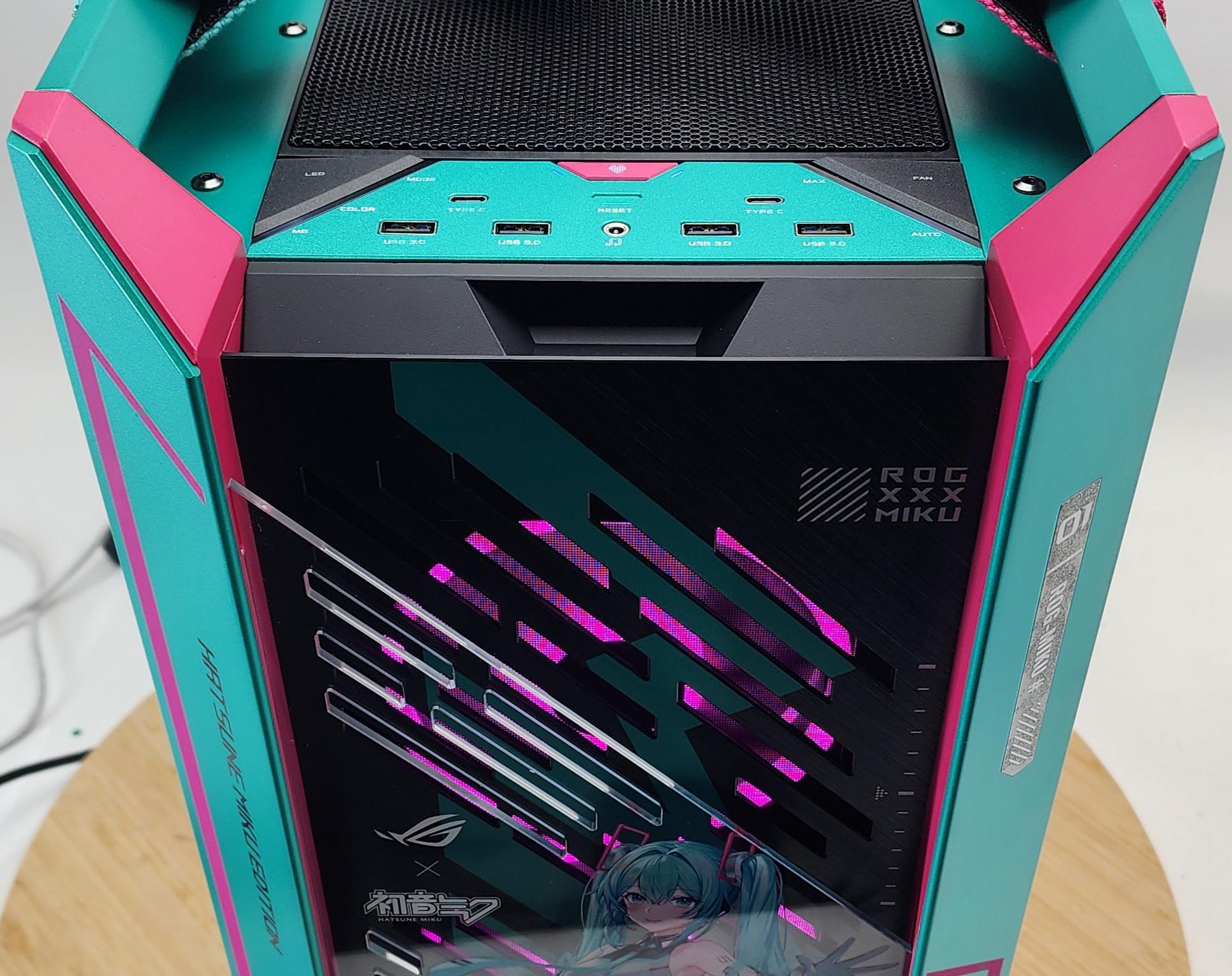 Gaming PC Ryzen 7 9800X3D 32GB 2TB SSD RTX 5080 16GB W11 Hatsune Miku Computer