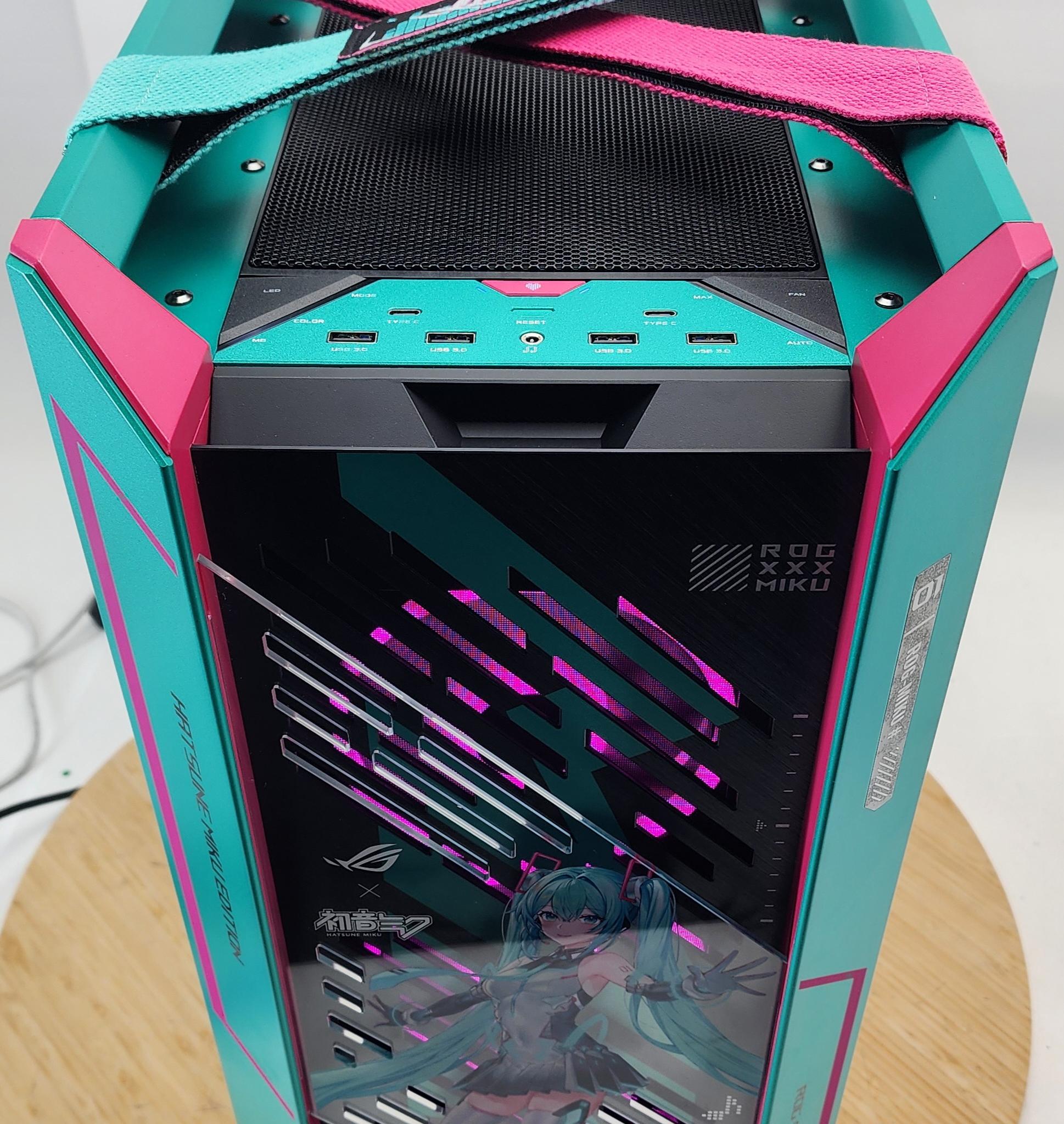 Gaming PC Ryzen 7 9800X3D 32GB 2TB SSD RTX 5080 16GB W11 Hatsune Miku Computer