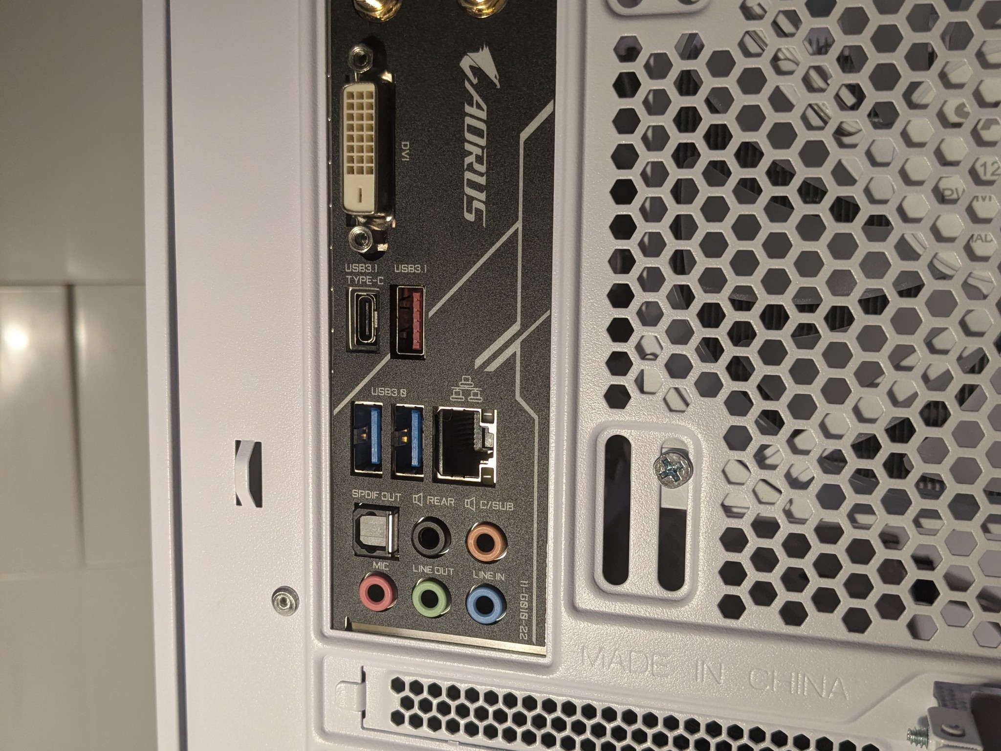 White RGB Gaming PC | 16GB RAM | WiFi | Ready to Play Fortnite, Minecraft, Valorant