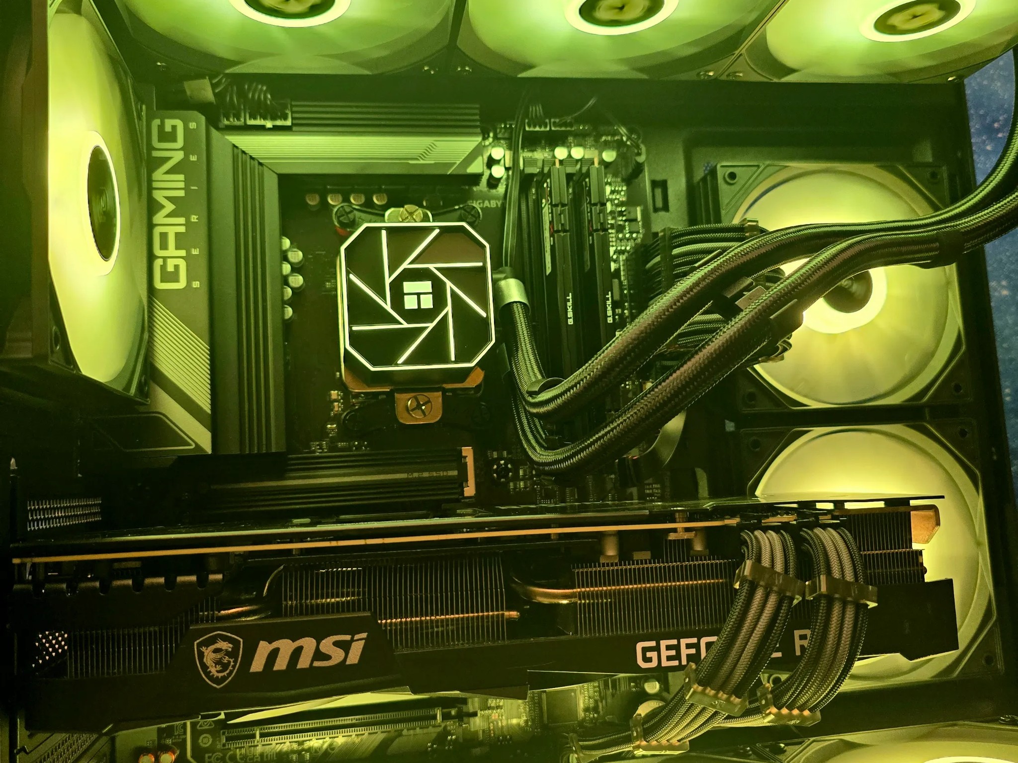 🟡⚫1440P CUSTOM AM5 PC | RTX 3080 OC | RYZEN 5 7600X | 6000Mhz 32GB RAM | 1TB M.2 SSD⚫🟡