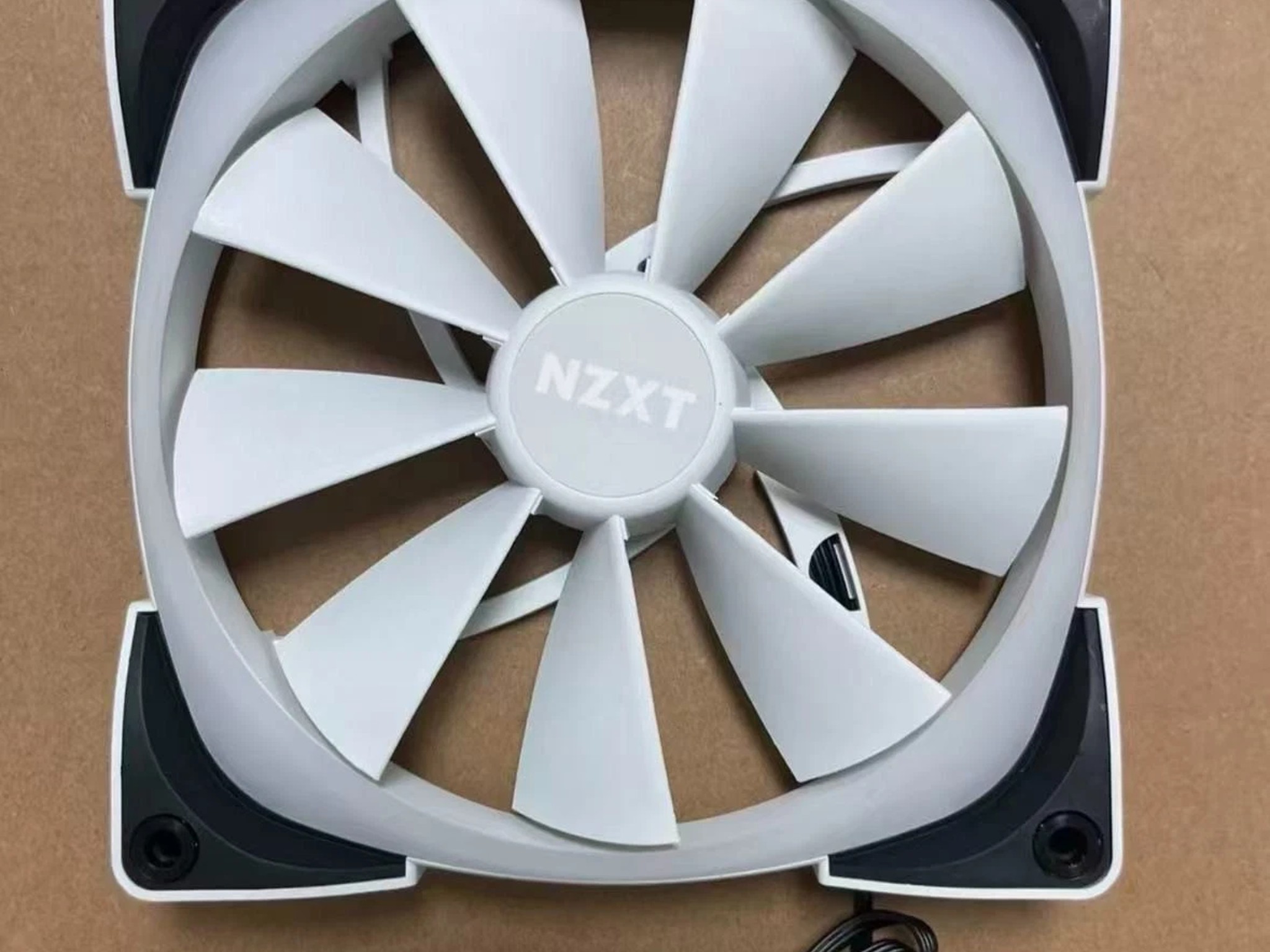 NZXT AER RGB 2 RGB Fluid Dynamic Bearing PWM 120mm Fan (White)