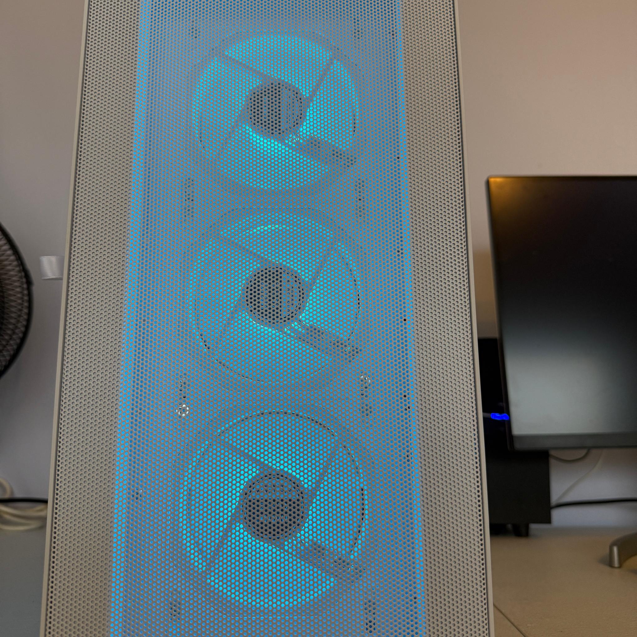 Gaming PC: Ryzen 5 3600XT, 16GB RAM DDR4, 512GB NVME SSD GEN 3, 1660Ti Super