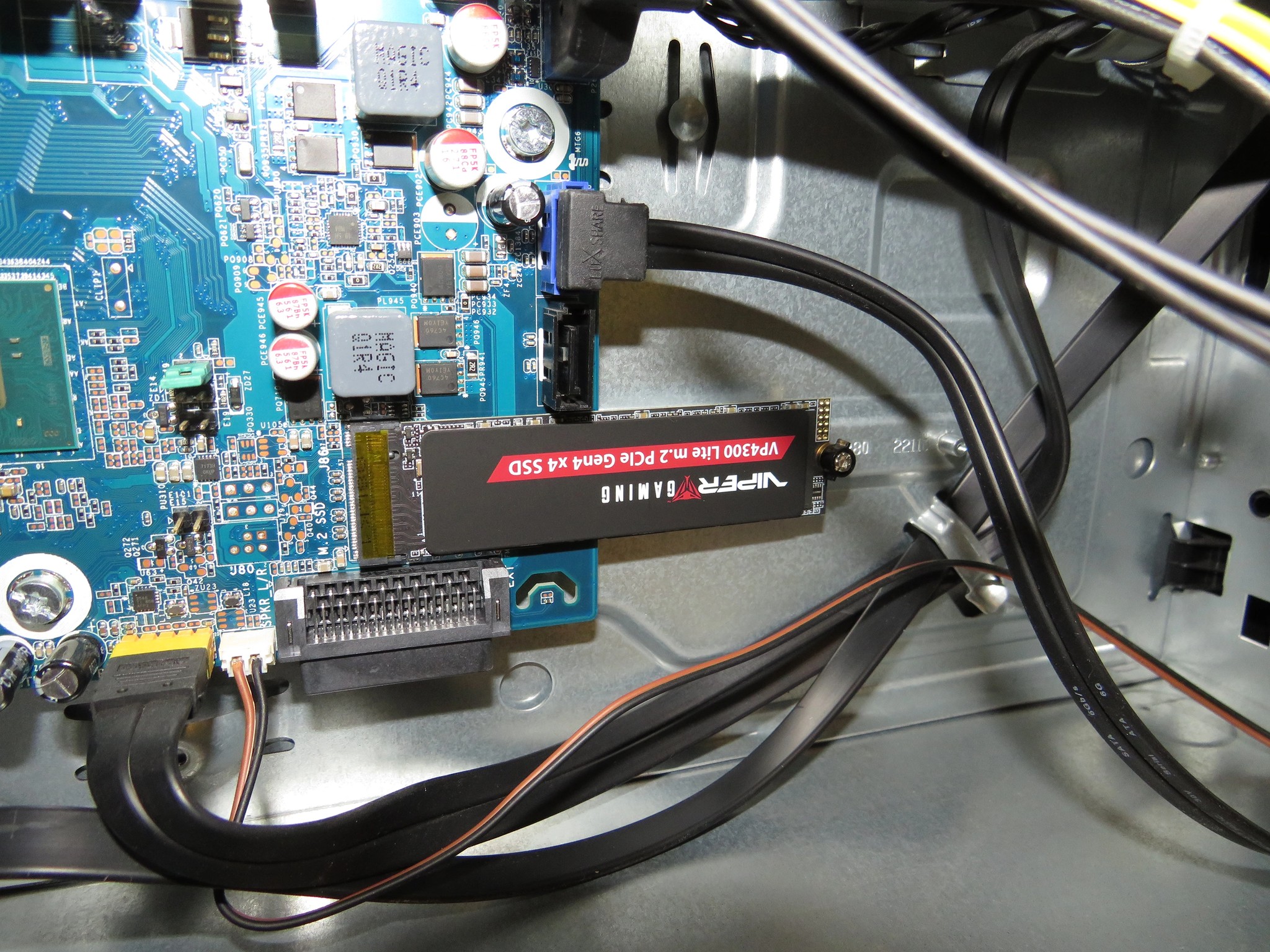 Cheap high refresh rate 1080p gaming! GTX 1660 Super and i5-7500 plus 1TB NVME SSD