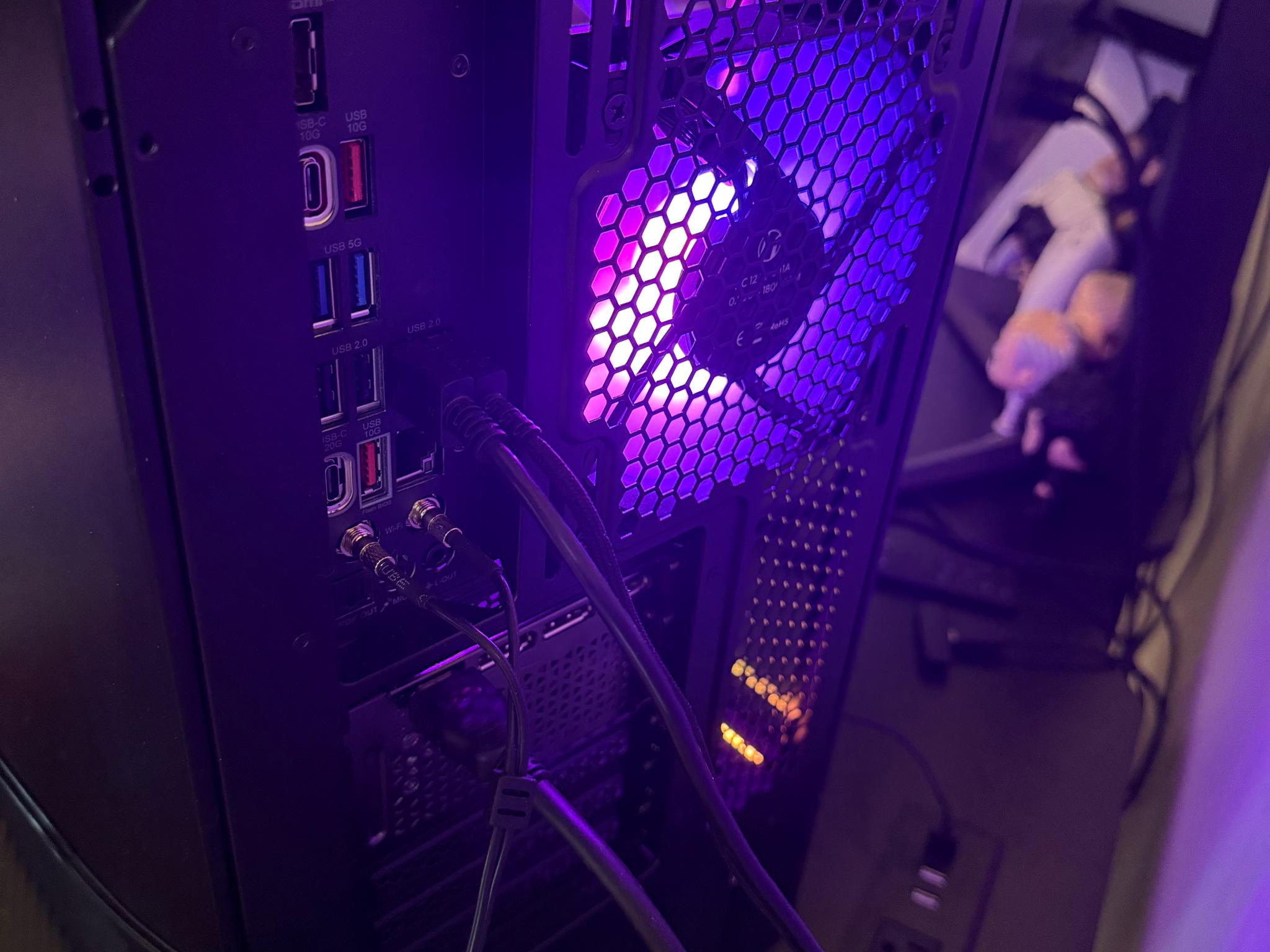 GeForce RTX 5070 Ti Custom Gaming PC - Ryzen 7 7800X3D, 32GB RAM, 1TB NVMe SSD