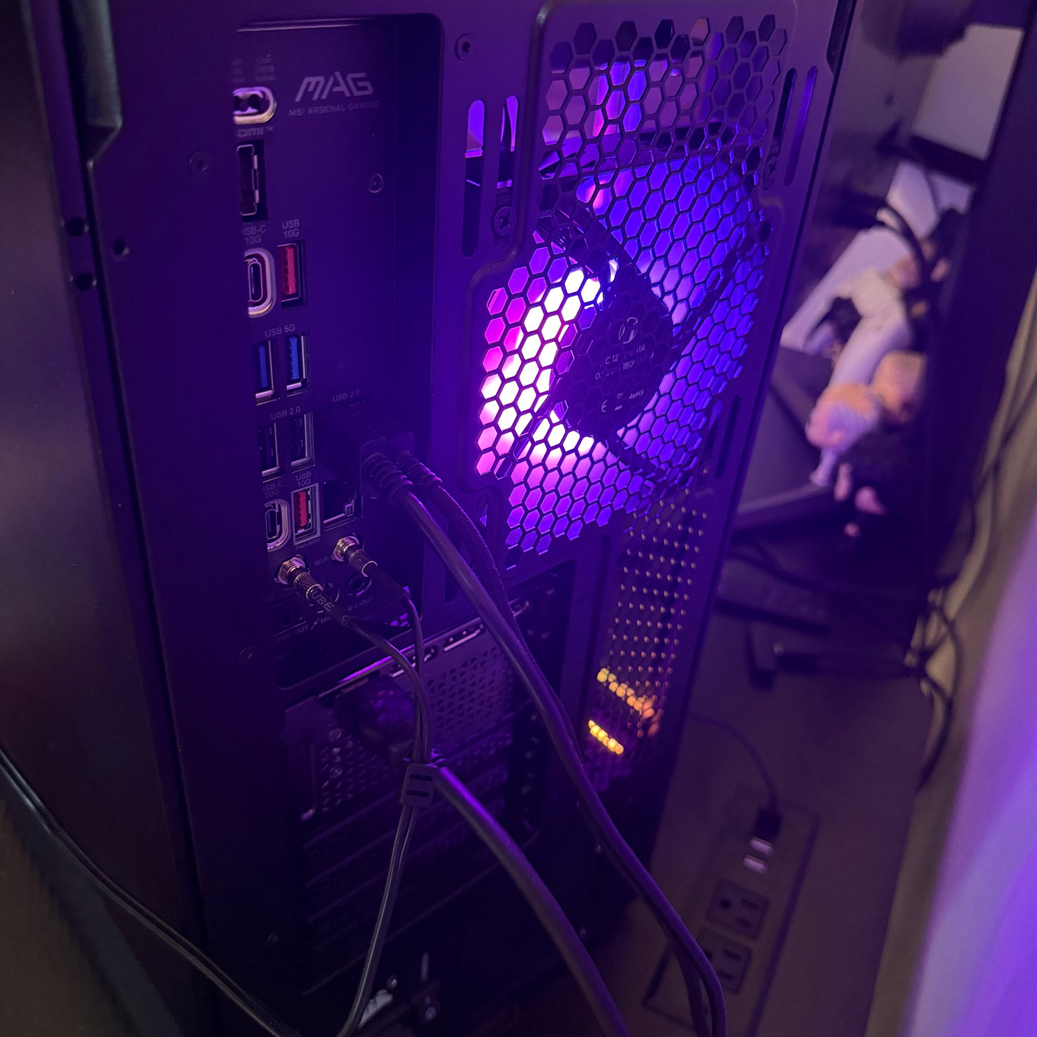 GeForce RTX 5070 Ti Custom Gaming PC - Ryzen 7 7800X3D, 32GB RAM, 1TB NVMe SSD