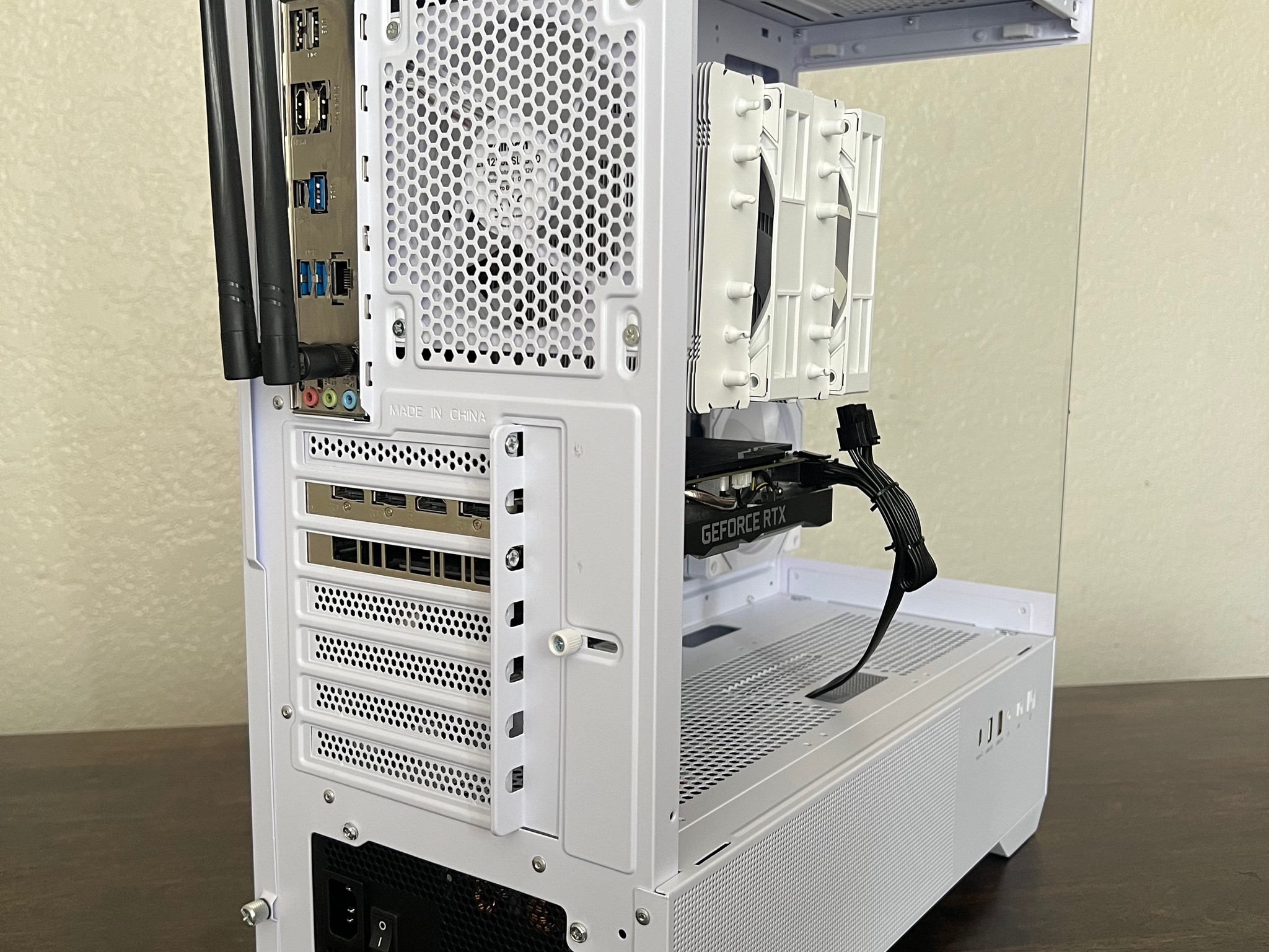 i5-11400F | RTX 2060 | 32GB Patriot RAM | 525GB SSD