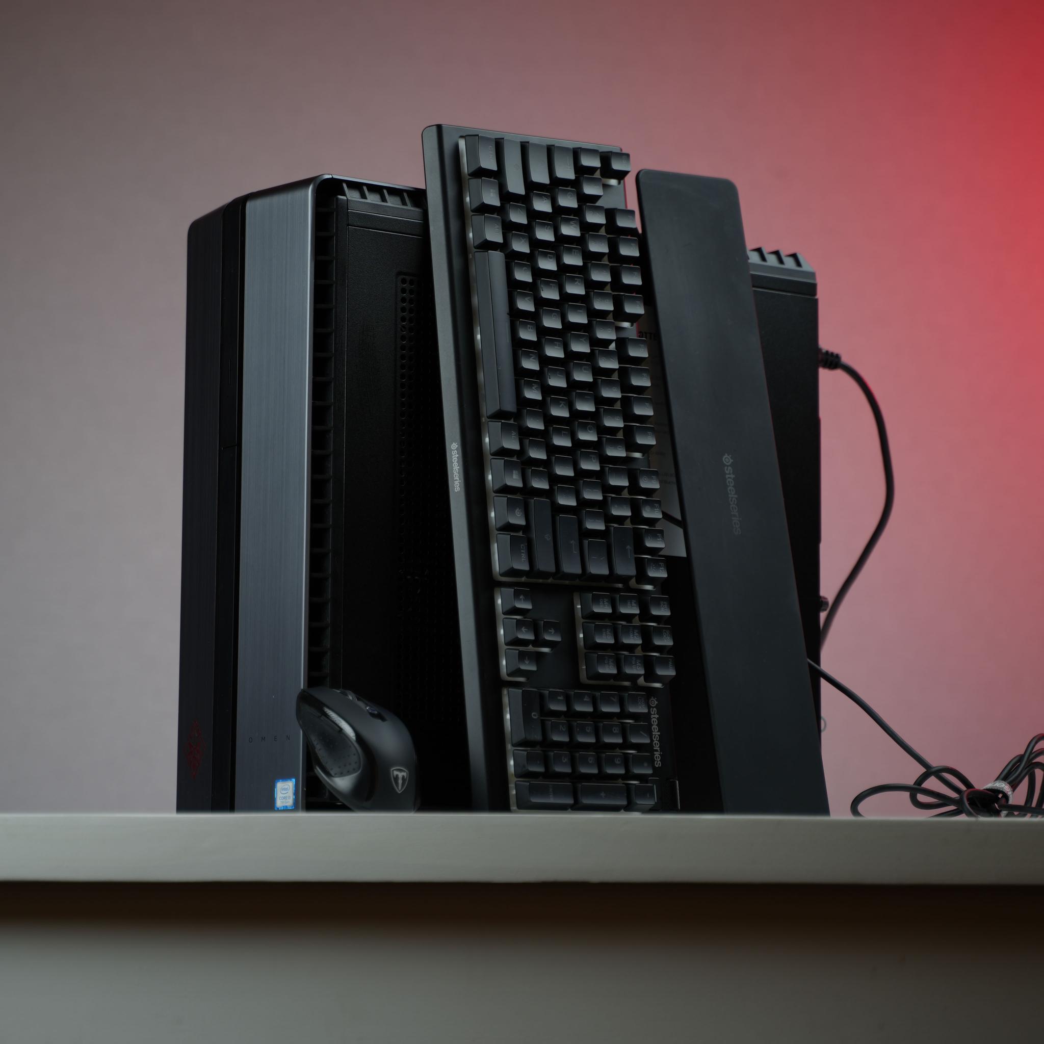 “OMNFORM 0” RX 460 Intel Core i3 7100 8GB .7TB Windows 11 Gaming PC Powerstation