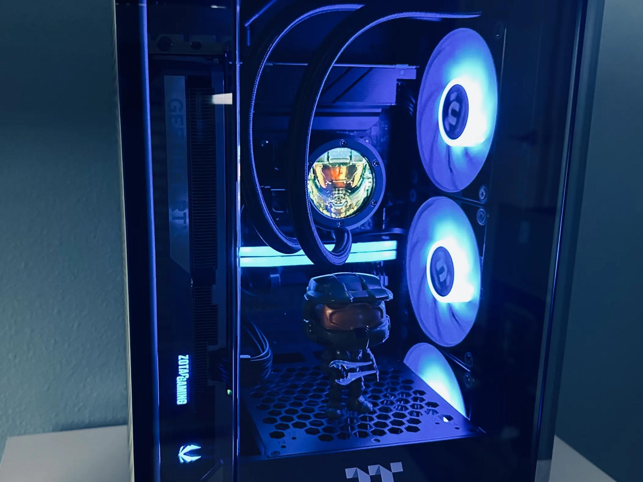 RTX 5070 Ti TOWER 250 HALO THEMED GAMING PC (RYZEN 7 7800X3D, 32GB DDR5 6000)