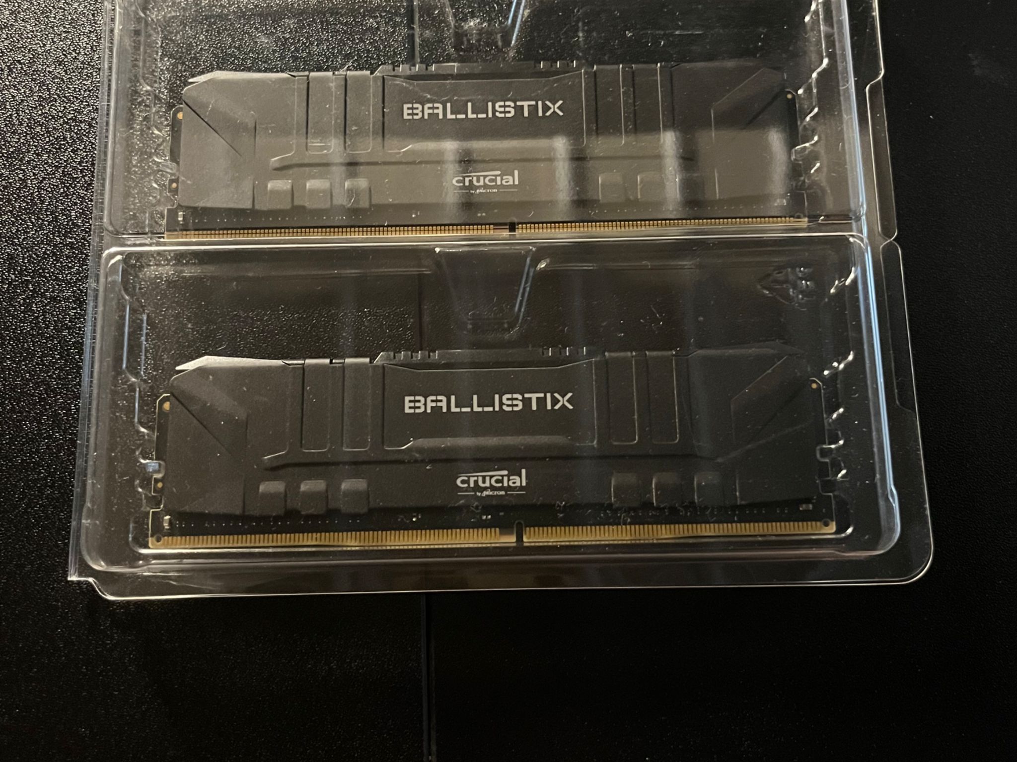 75$ BALLISTIX CRUCIAL DDR4 2x8 16 RAM