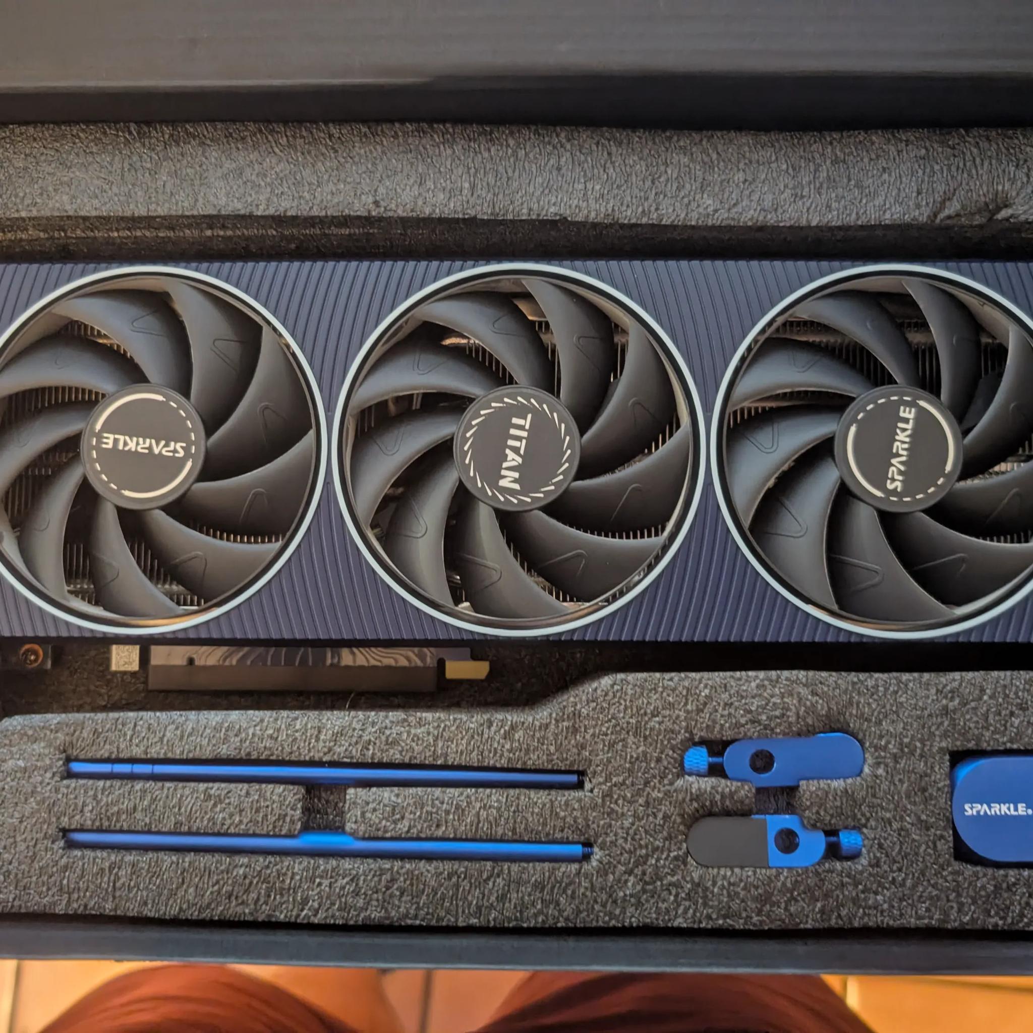 Intel ARC 770 16GB Sparkle Titan OC Edition
