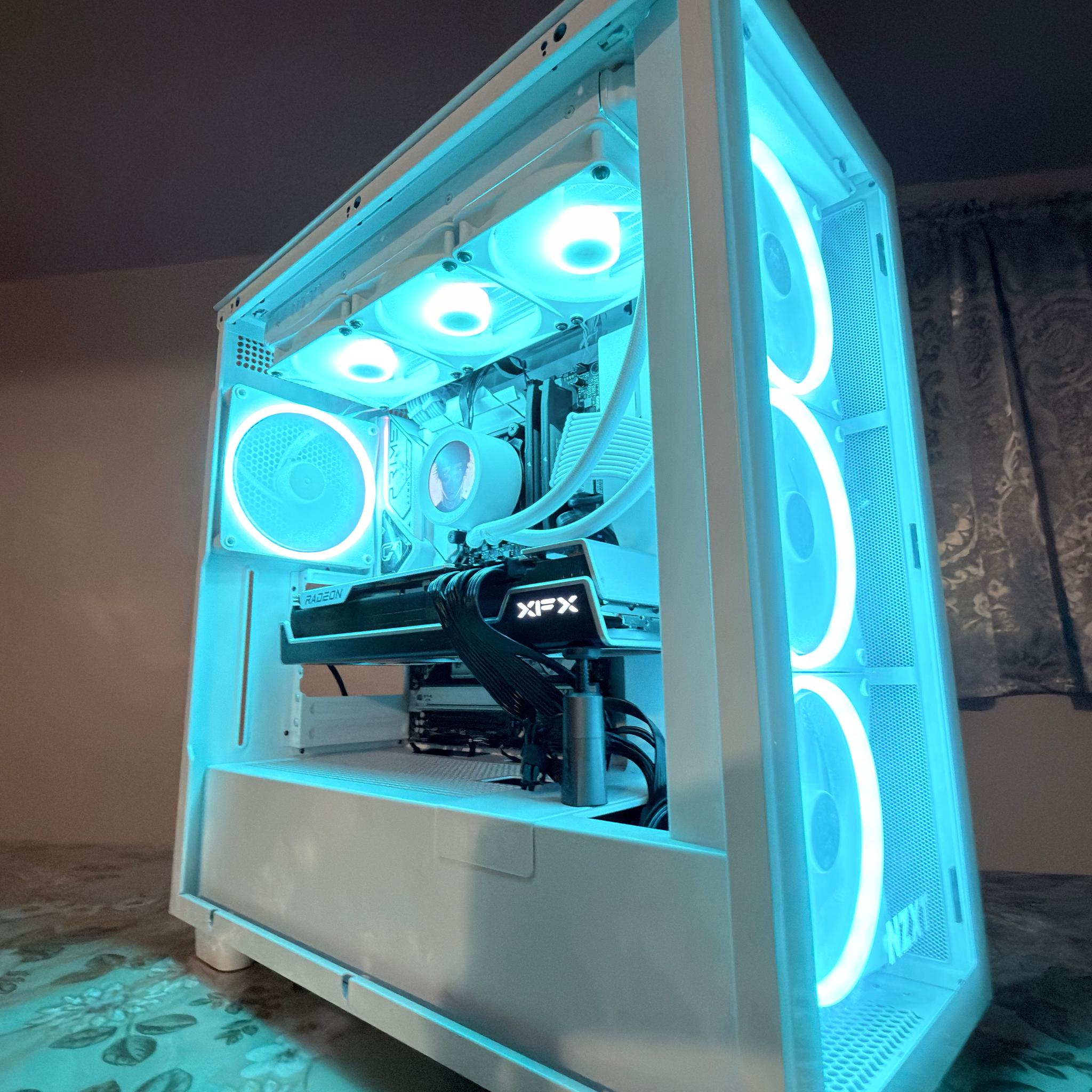 XFX 7900 XTX 24GB | ❄️ WHITE GAMING PC ❄️| INTEL I7 13700K | 32GB DDR5| 1TB SSD | 1200w Power Supply