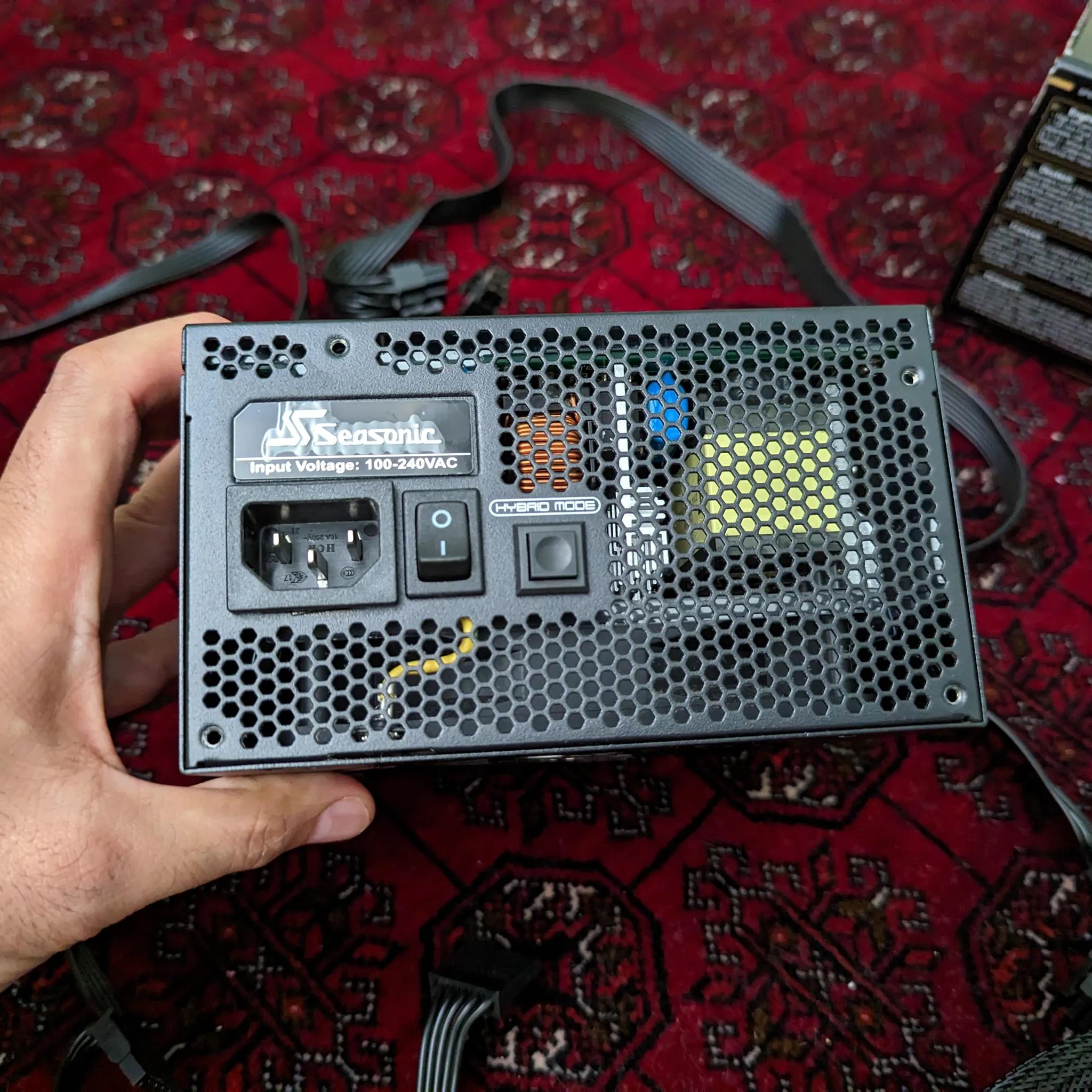 Seasonic Focus GX 1000W 80+ Gold Like New 