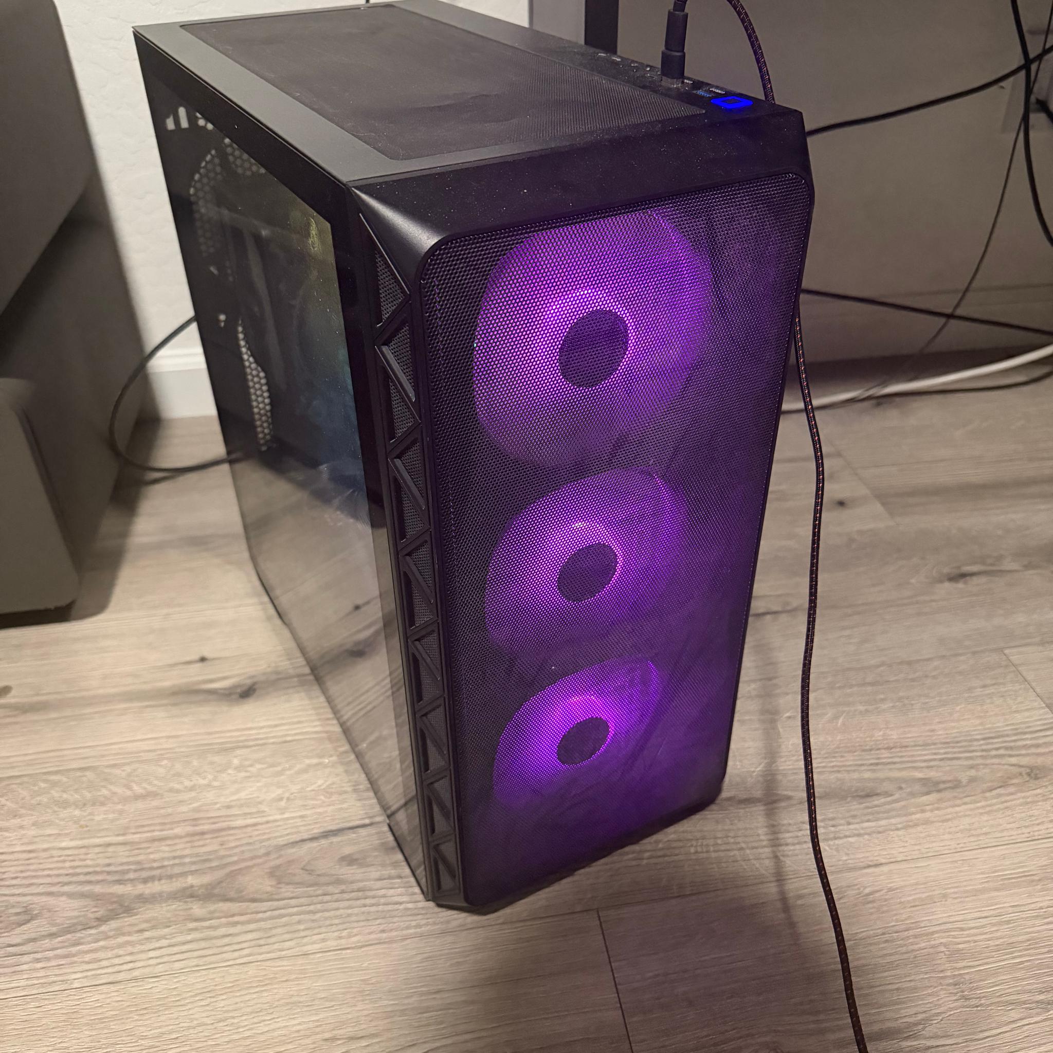 Used gaming pc, no problems runs siege at 200fps+minecraft at 500fps+