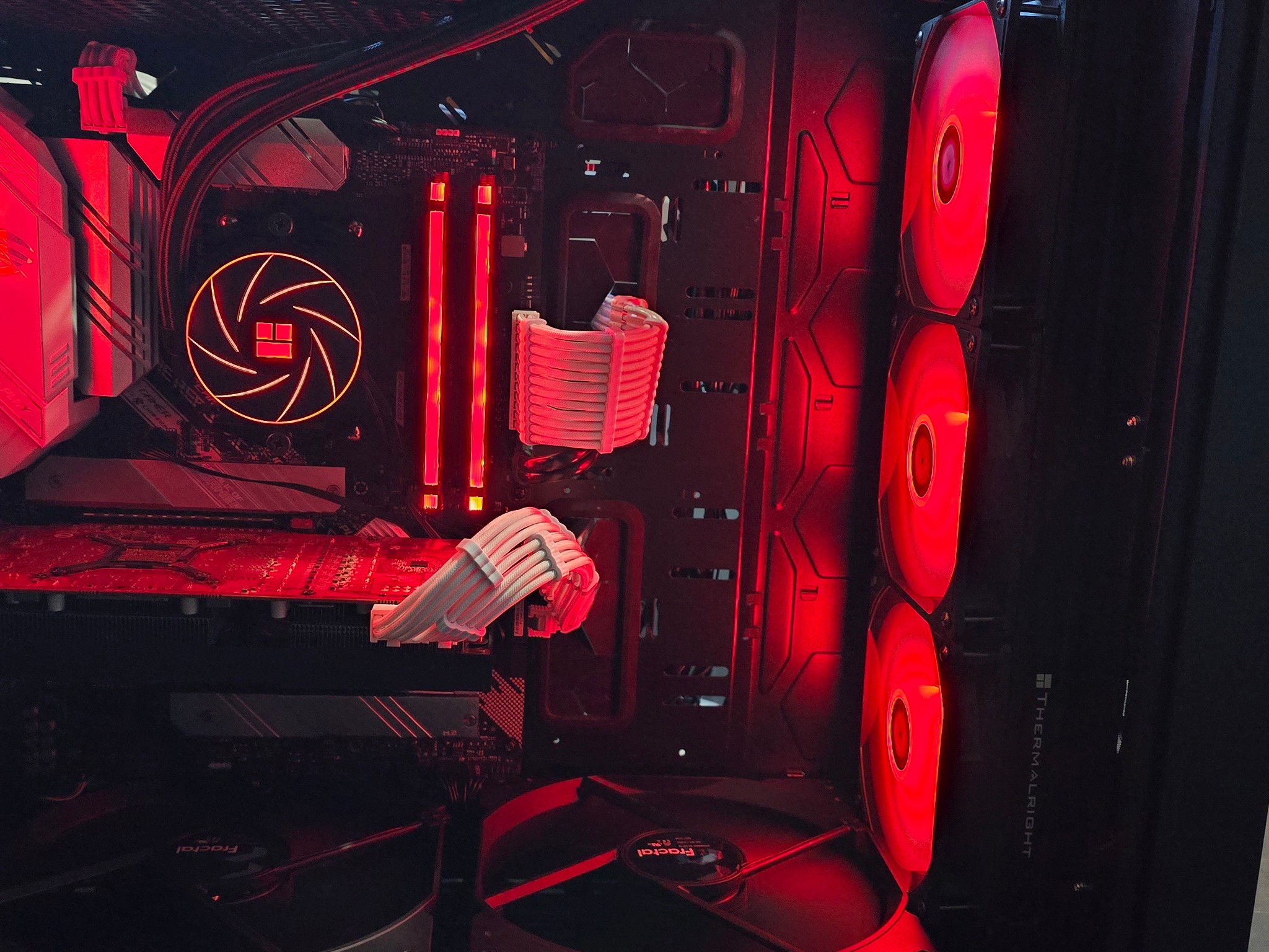 Ryzen 5 5600X | RX 5700 XT 8GB | 1TB NVMe + 2 TB HHD!!