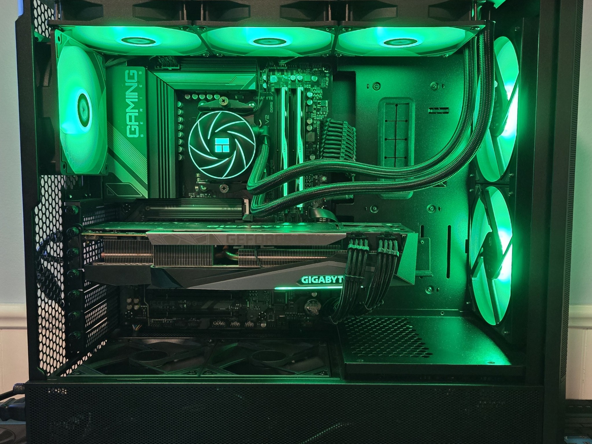 🖥️ Ryzen 5 7600X | RTX 3080 10GB | 1TB NVME | 32GB DDR5 | Wifi/Bluetooth | Windows 11 🖥️