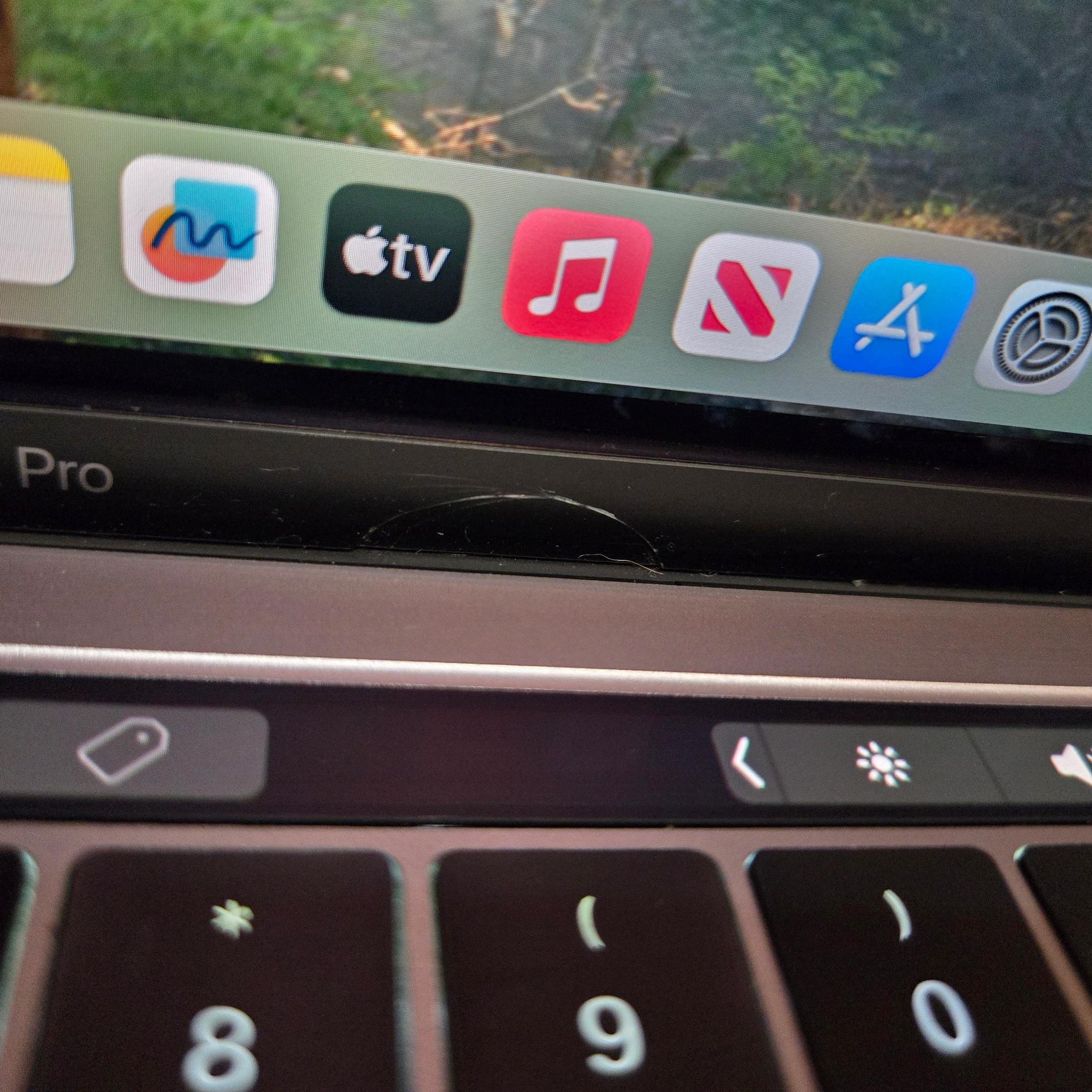 Apple Macbook Pro 13 Inch Laptop - 2019 - intel i5 - 128GB SSD - Model A2159