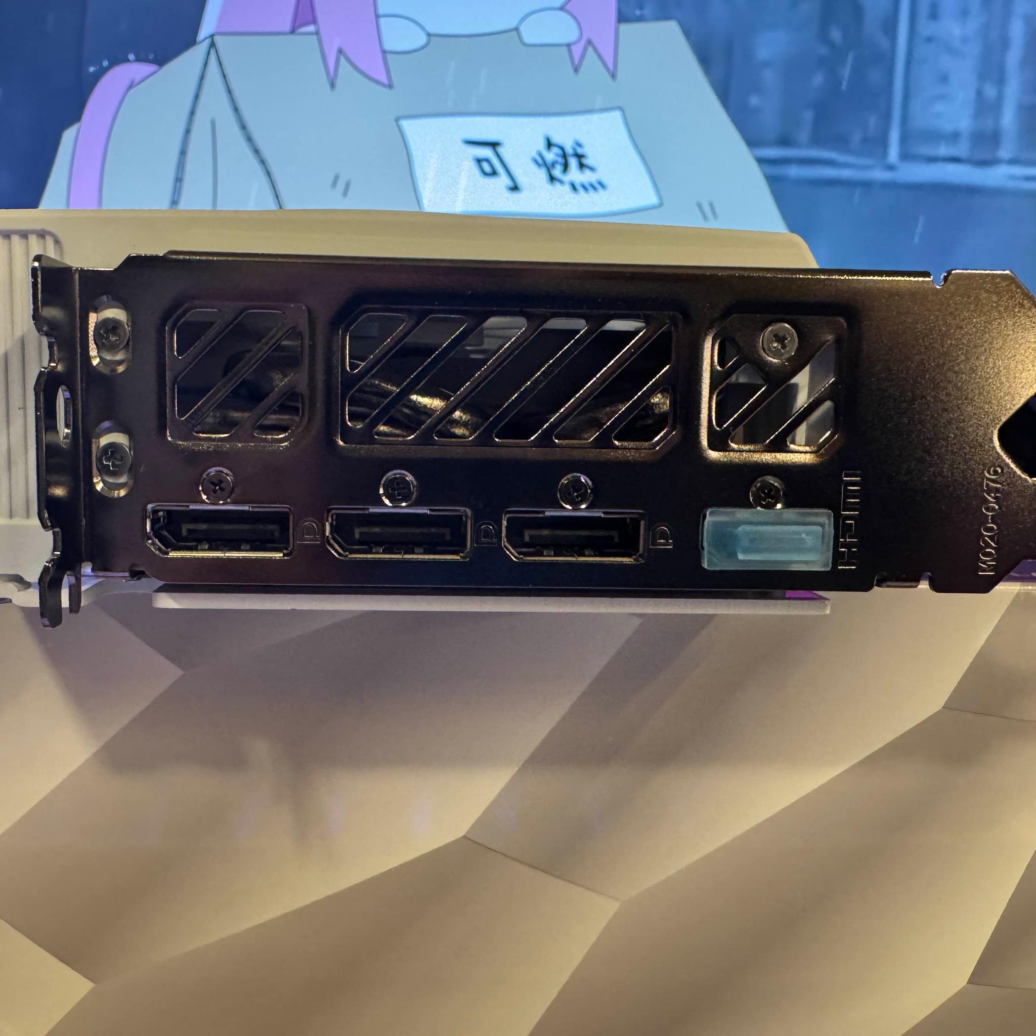 ONIX LUMI Intel Arc B580