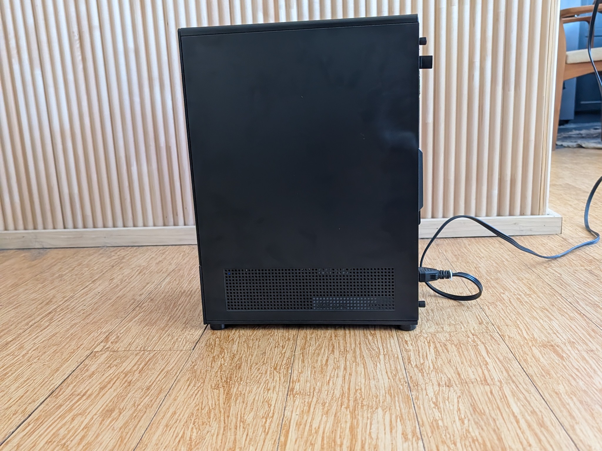 Custom Gaming PC | R7 1800X | RX 580 | 16GB | 512GB NVME |