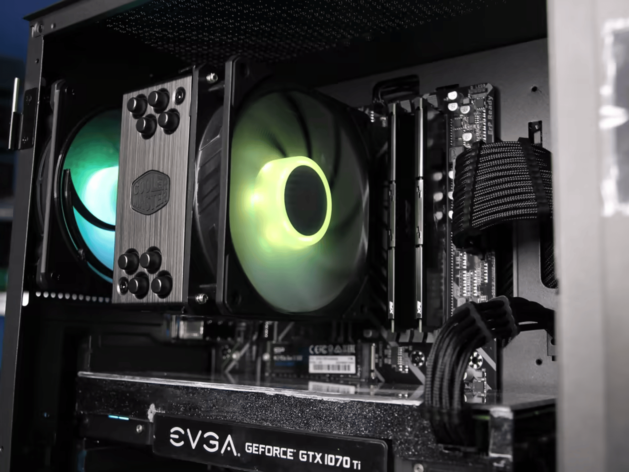 "LUNA" // Ryzen 7 2700X, GTX 1070 Ti // Mid-Range Gaming PC