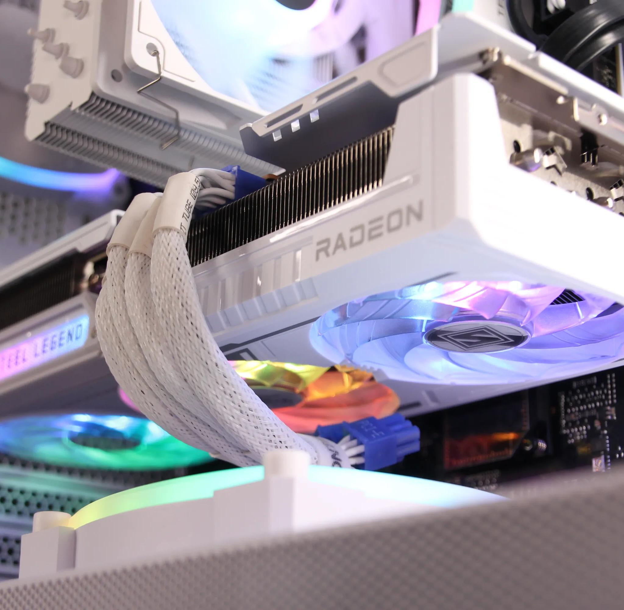 𝑪𝑹𝑬𝑺𝑻 // Ryzen 7 7700X, RX 9070 // Upper Mid-Range Gaming PC