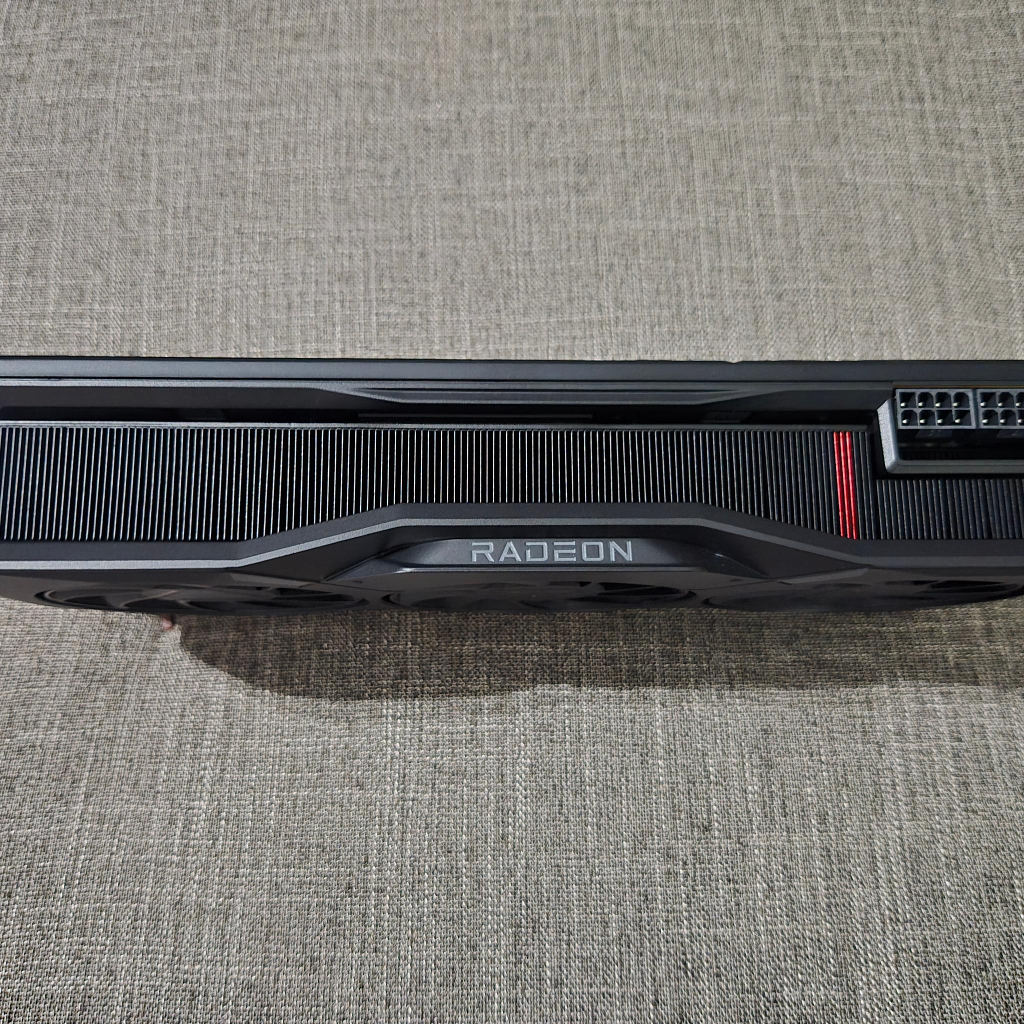 SAPPHIRE Radeon RX 7900 XT