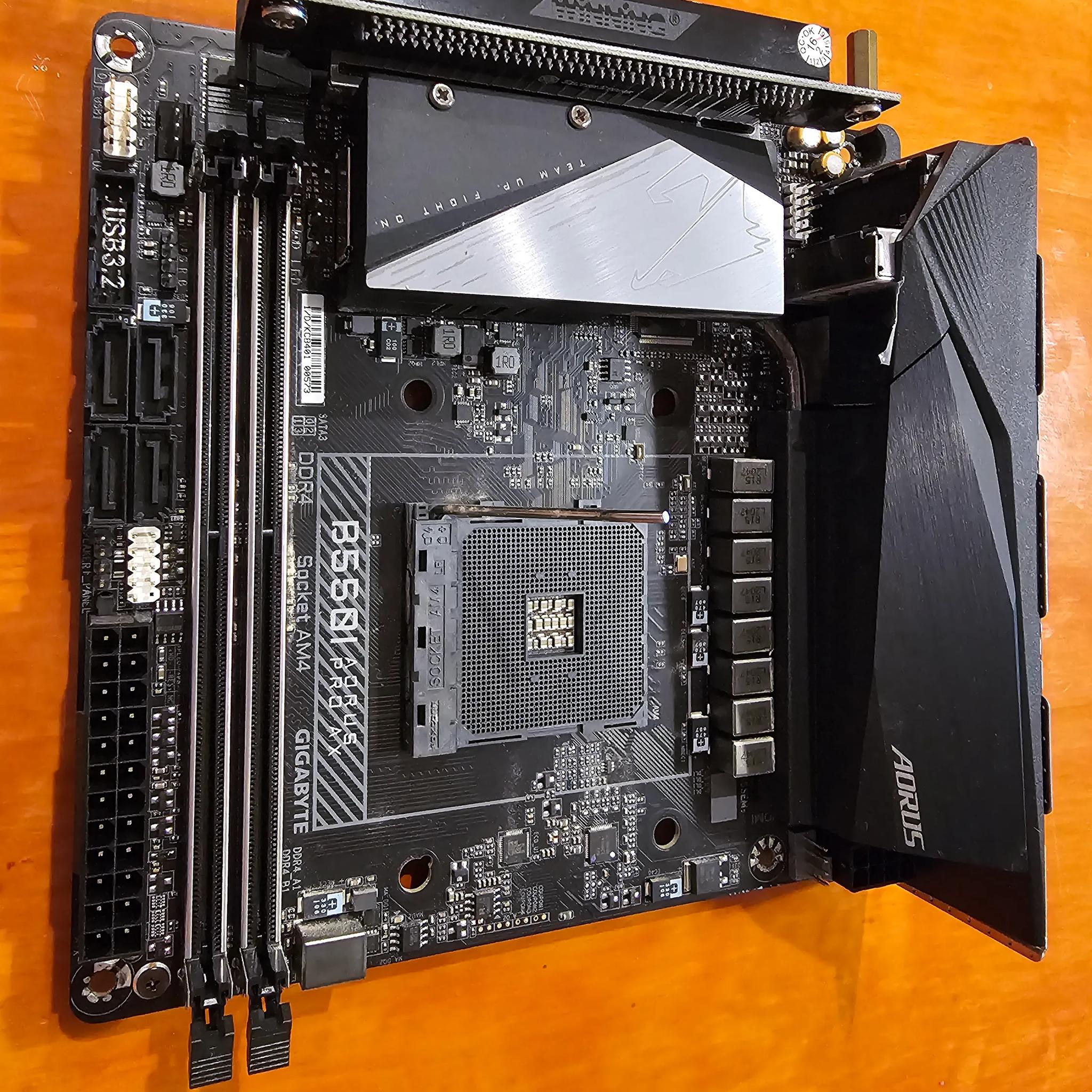B550i Aorus Pro AX Motherboard