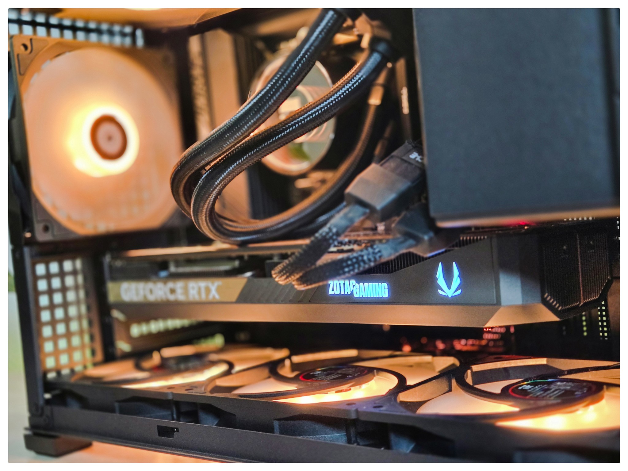 RTX 5070 Ti | Ryzen 7800X3D | 2TB SSD | RGB Gaming PC