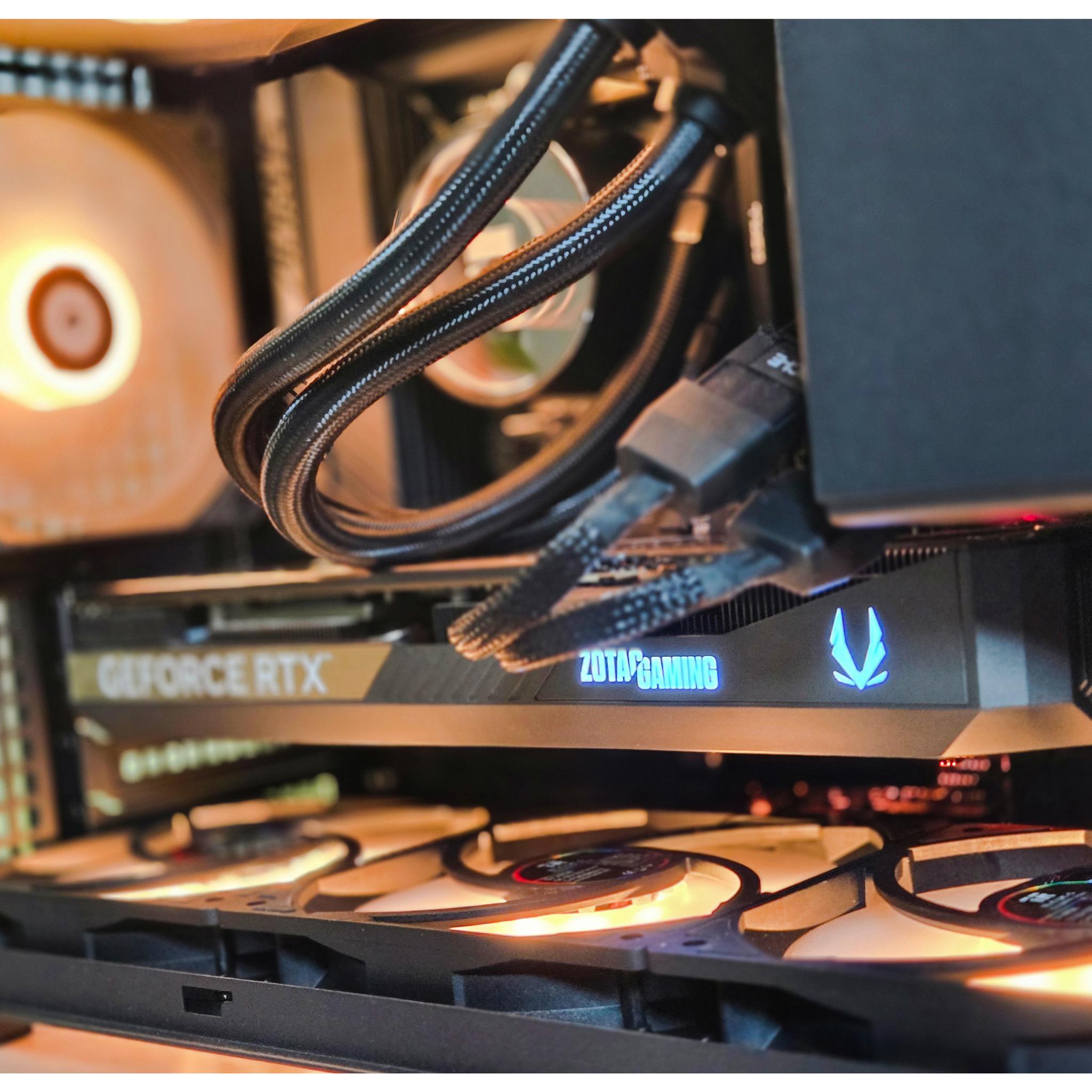 RTX 5070 Ti | Ryzen 7800X3D | 2TB SSD | RGB Gaming PC
