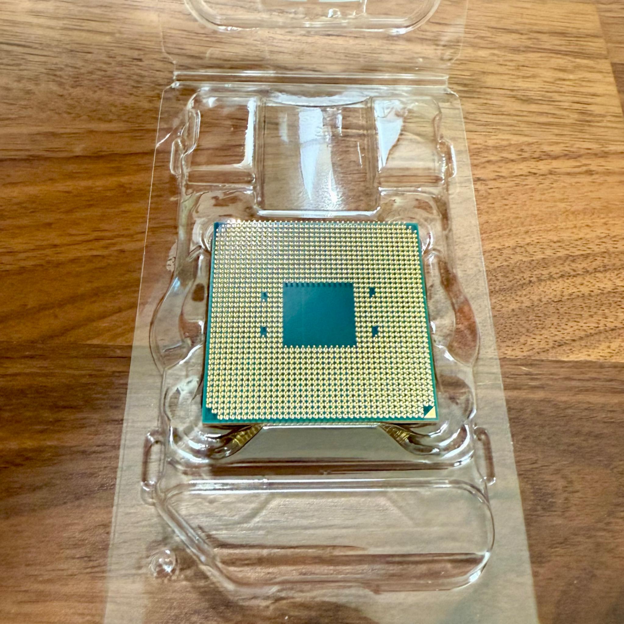 AMD Ryzen 7 5700X3D (8 Cores/16 Threads, 3D V-Cache)